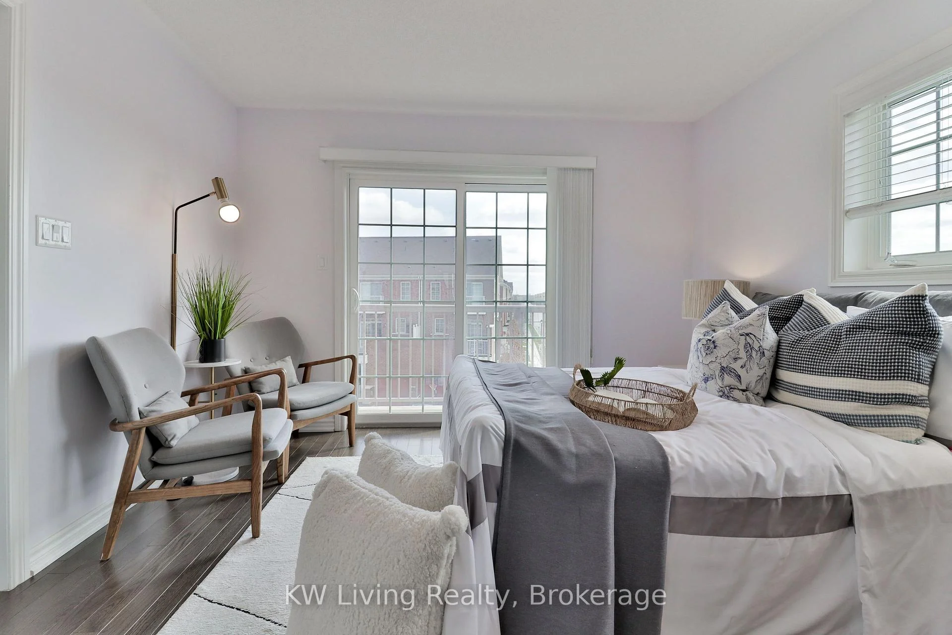 Photo 11 of 10373 Woodbine Avenue E, Markham, Cathedraltown — HOMEH