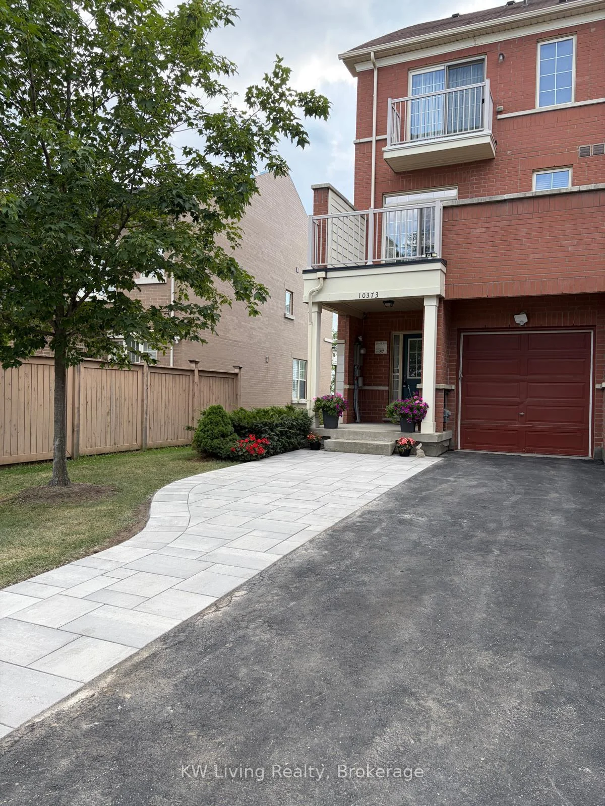 Photo 12 of 10373 Woodbine Avenue E, Markham, Cathedraltown — HOMEH