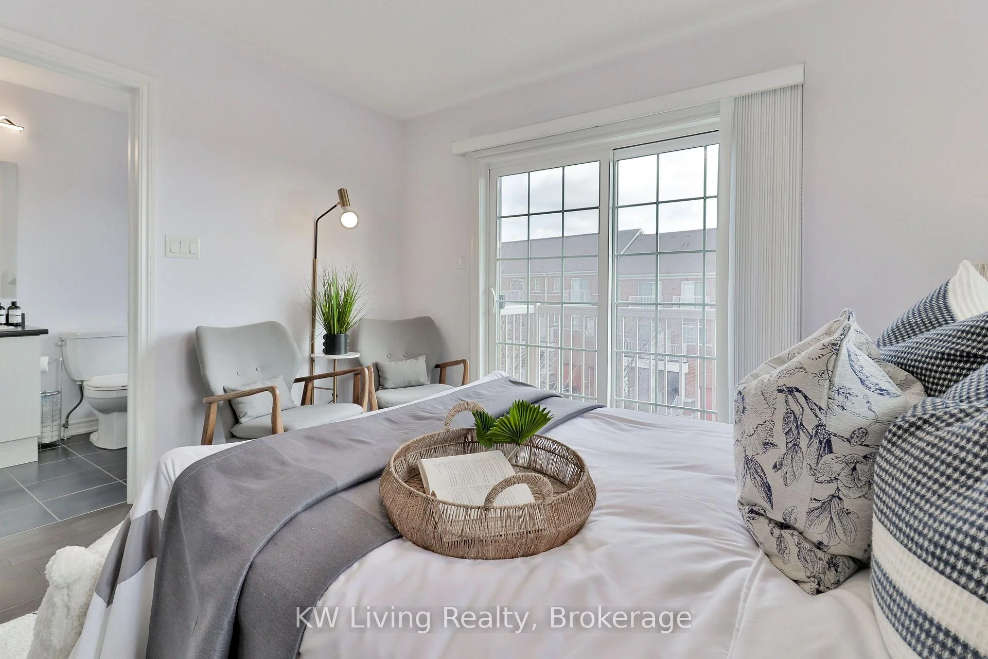 Photo 26 of 10373 Woodbine Avenue E, Markham, Cathedraltown — HOMEH