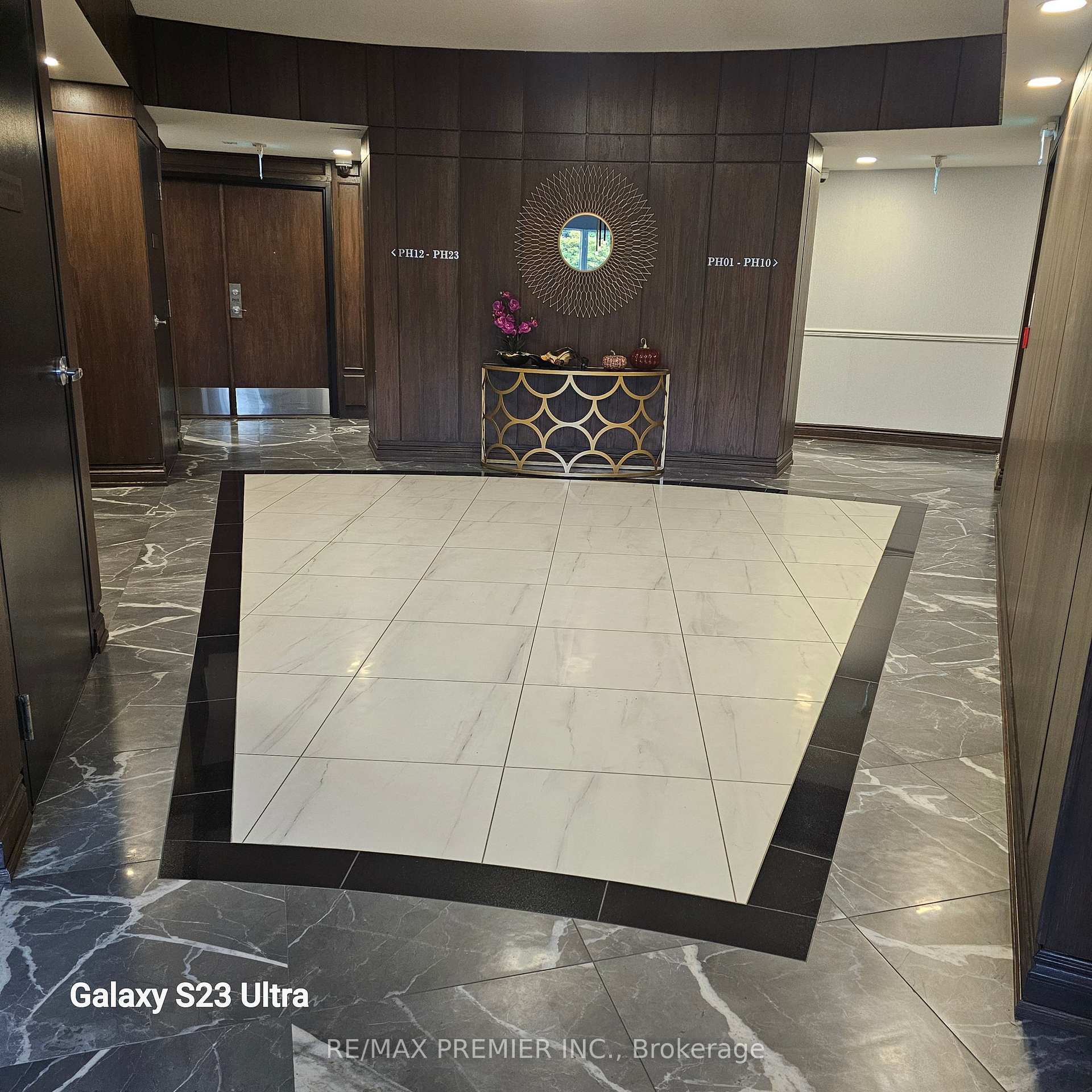 Photo 5 of Unit Ph 21, 8201 Islington Avenue, Vaughan, Islington Woods — HOMEH
