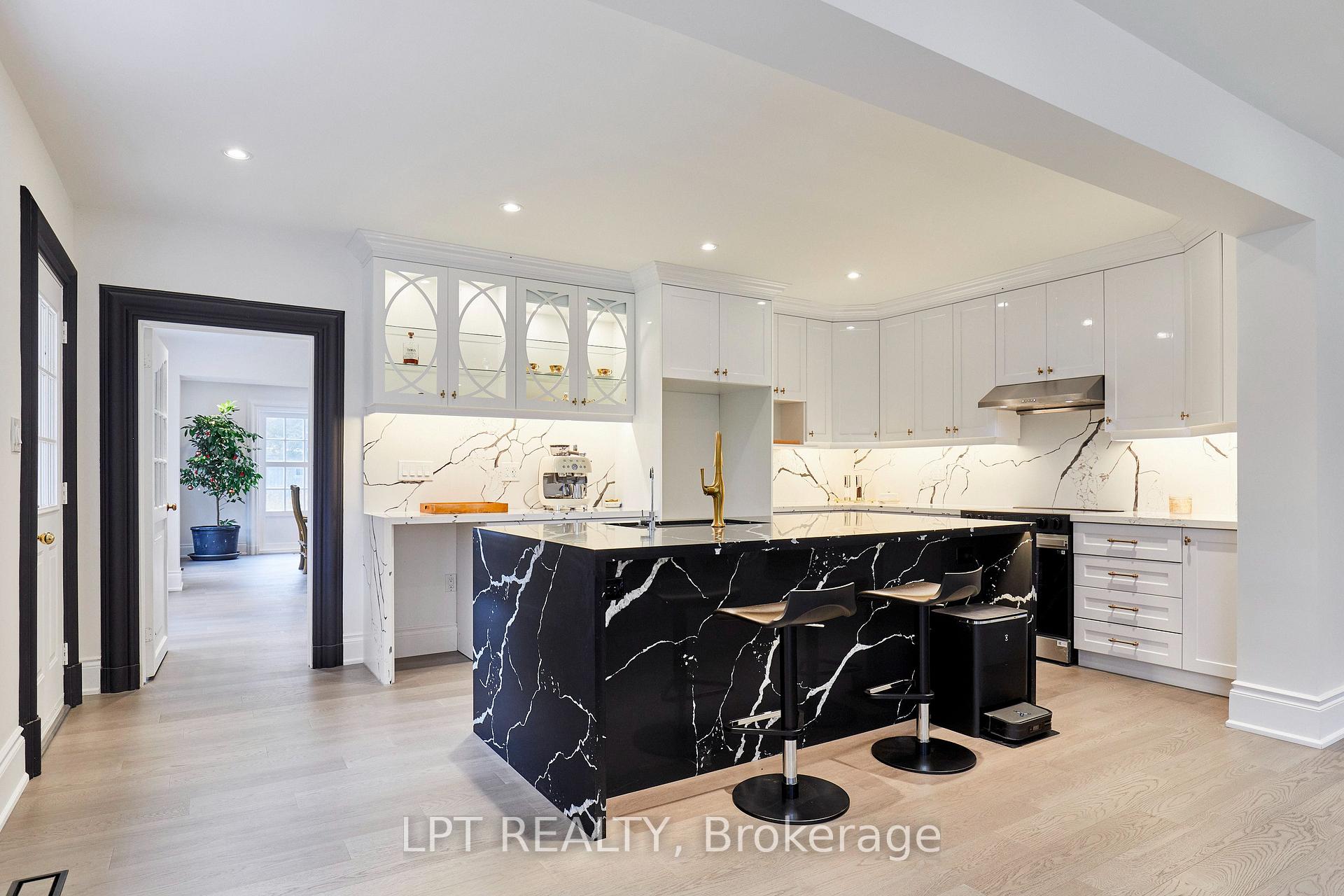 Photo 8 of 298 Wees Road, Uxbridge, Rural Uxbridge — HOMEH