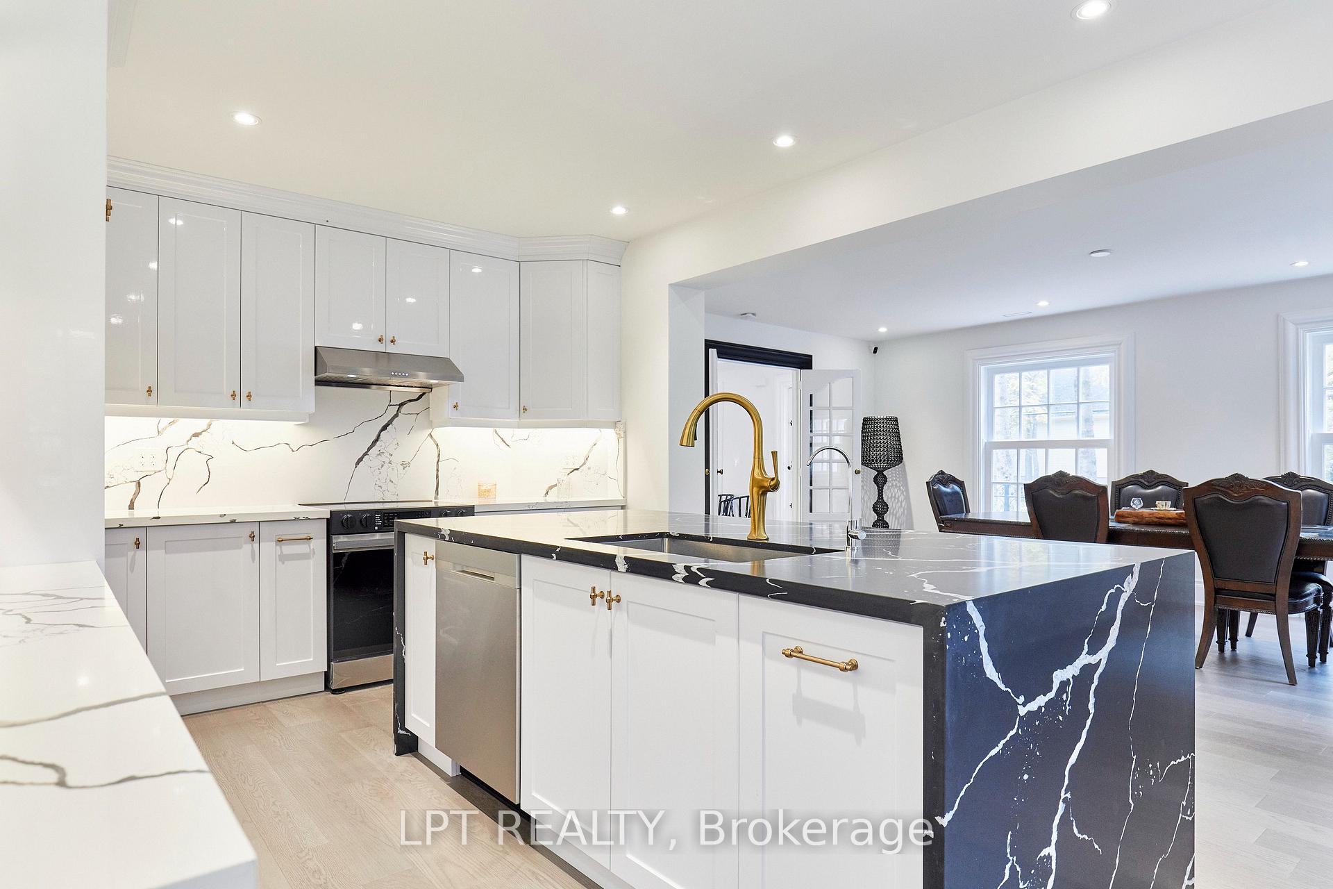 Photo 10 of 298 Wees Road, Uxbridge, Rural Uxbridge — HOMEH