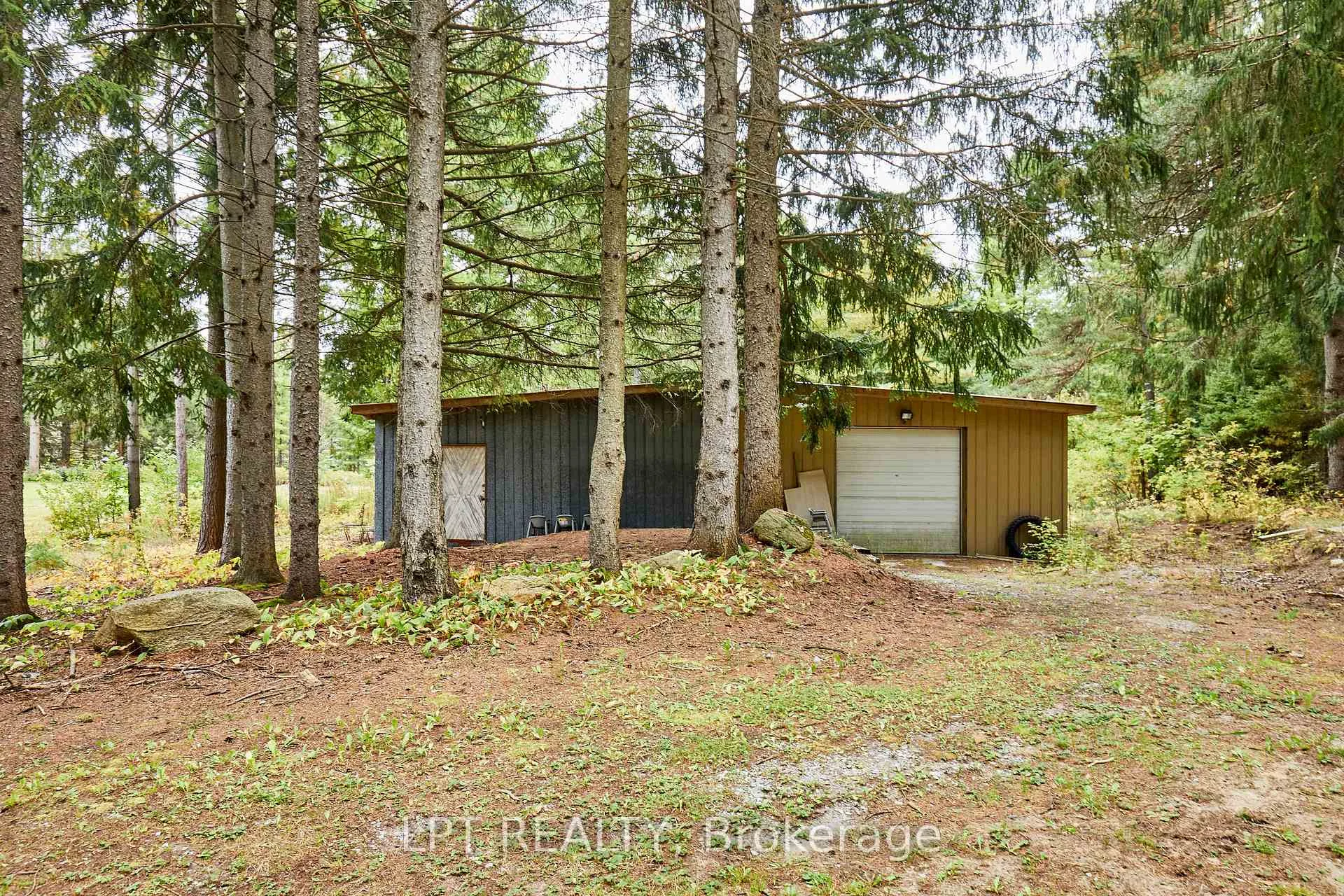 Photo 51 of 298 Wees Road, Uxbridge, Rural Uxbridge — HOMEH