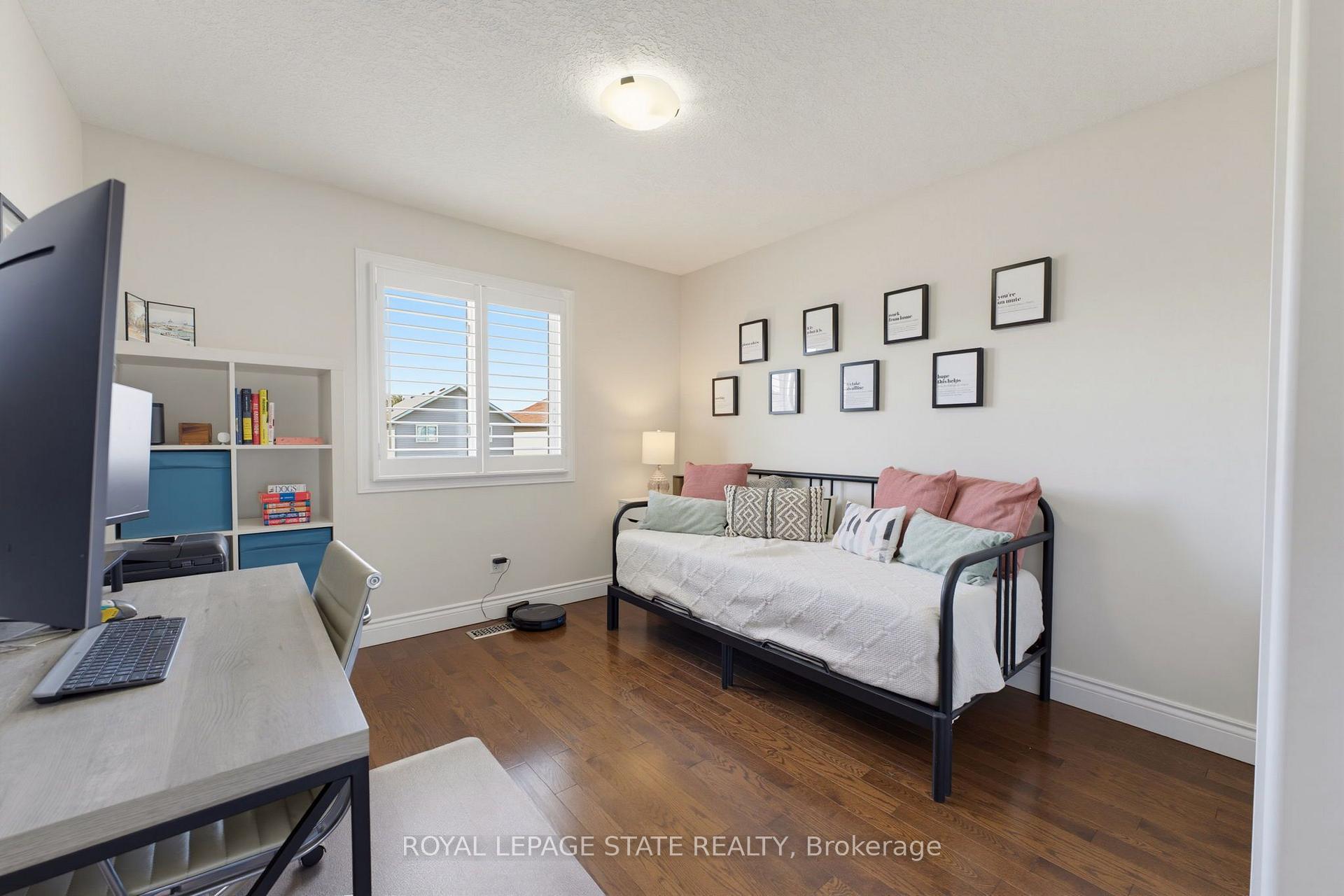 Photo 24 of 135 Mcnichol Drive, Cambridge, Little's Corners — HOMEH