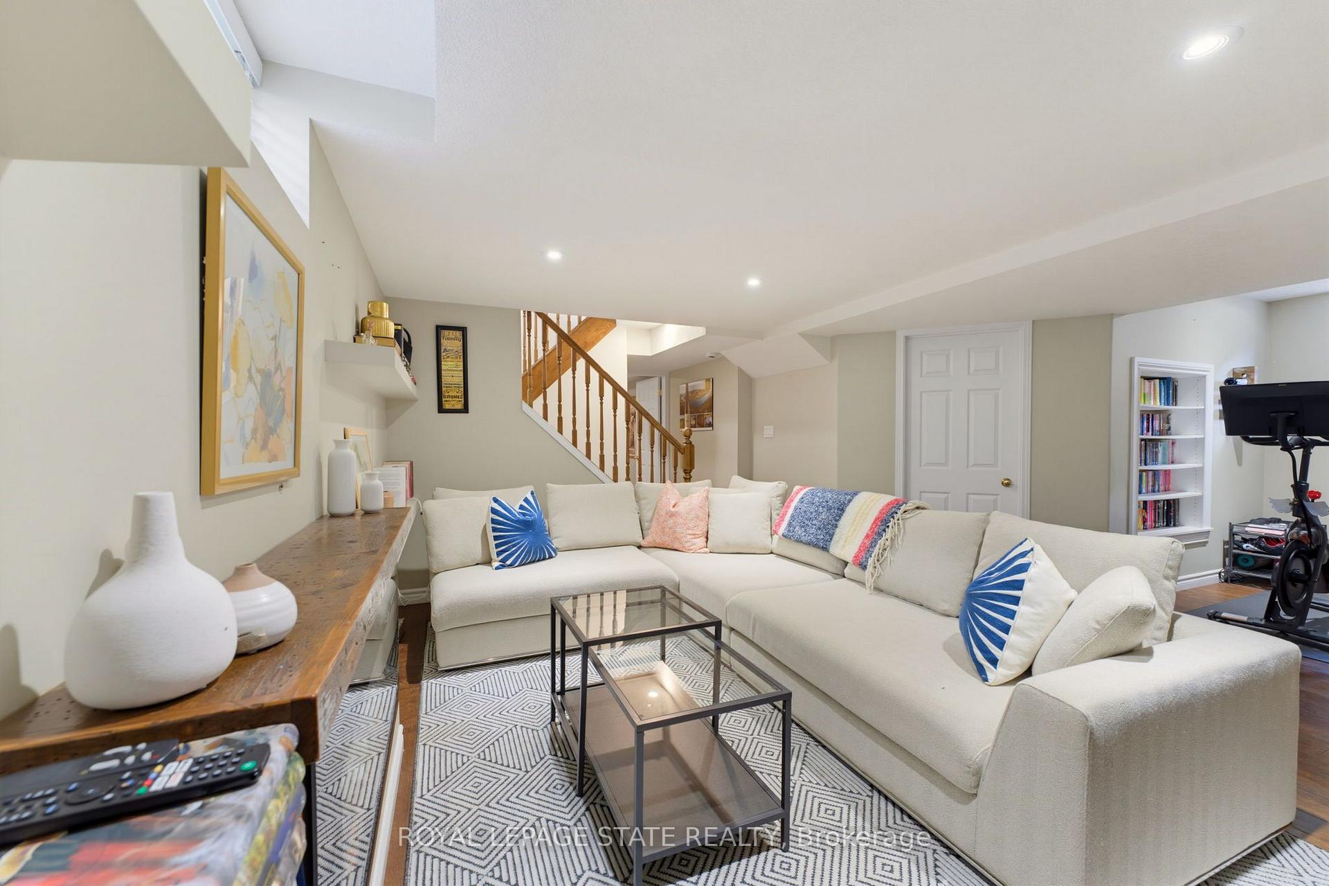 Photo 27 of 135 Mcnichol Drive, Cambridge, Little's Corners — HOMEH