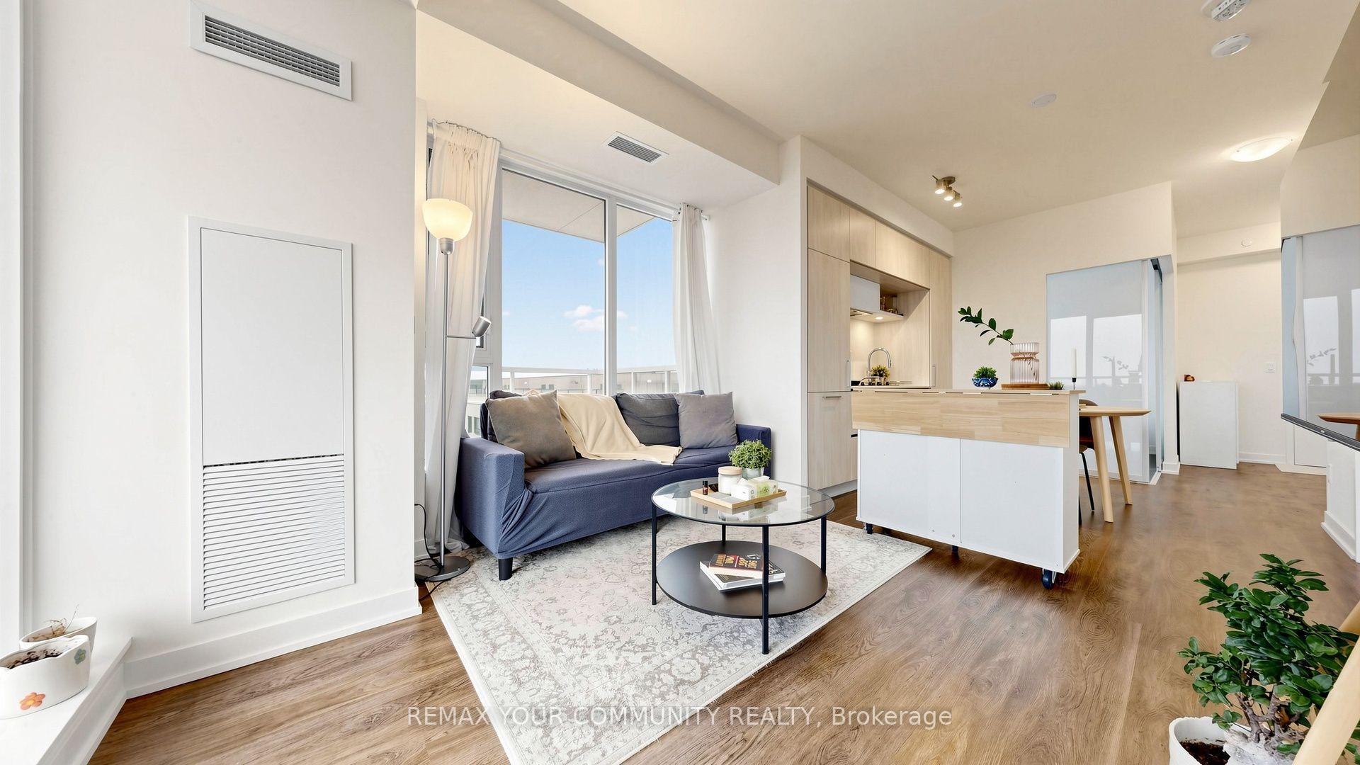 Photo 3 of Unit 524, 2 David Eyer Road, Richmond Hill, Rural Richmond Hill — HOMEH
