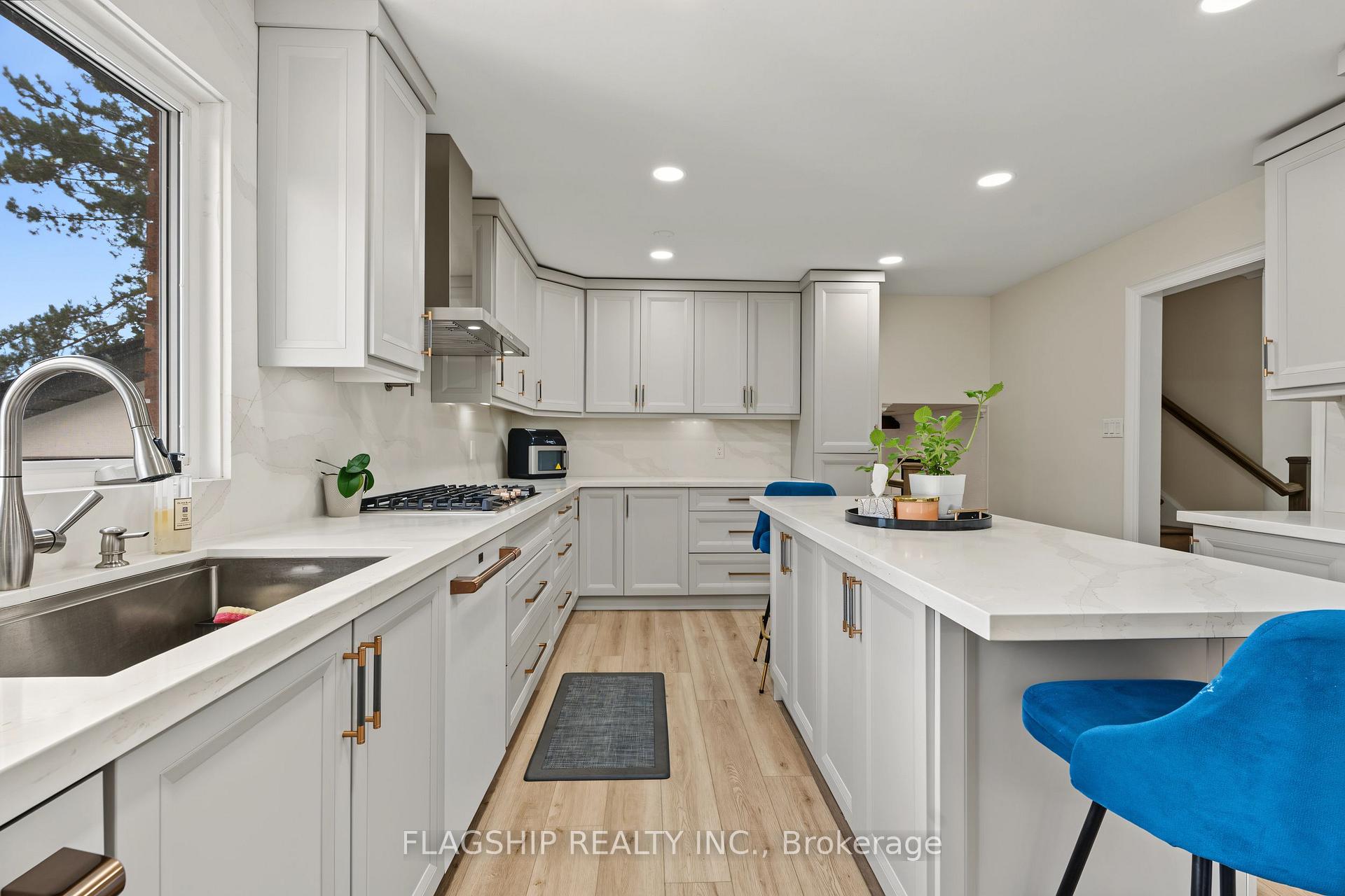 Photo 15 of 23 Rosslinn Road, Cambridge, Blair Road — HOMEH