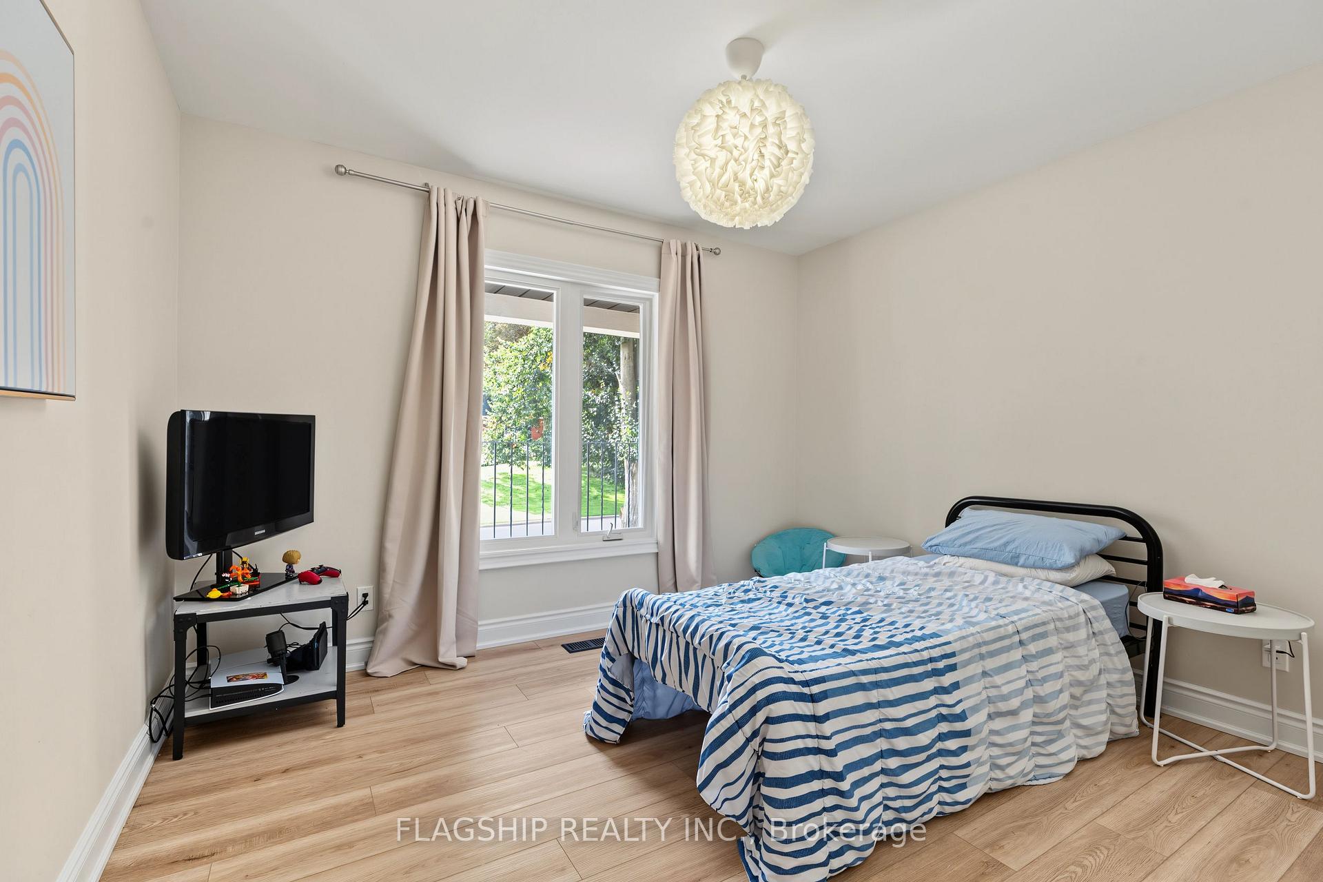 Photo 31 of 23 Rosslinn Road, Cambridge, Blair Road — HOMEH
