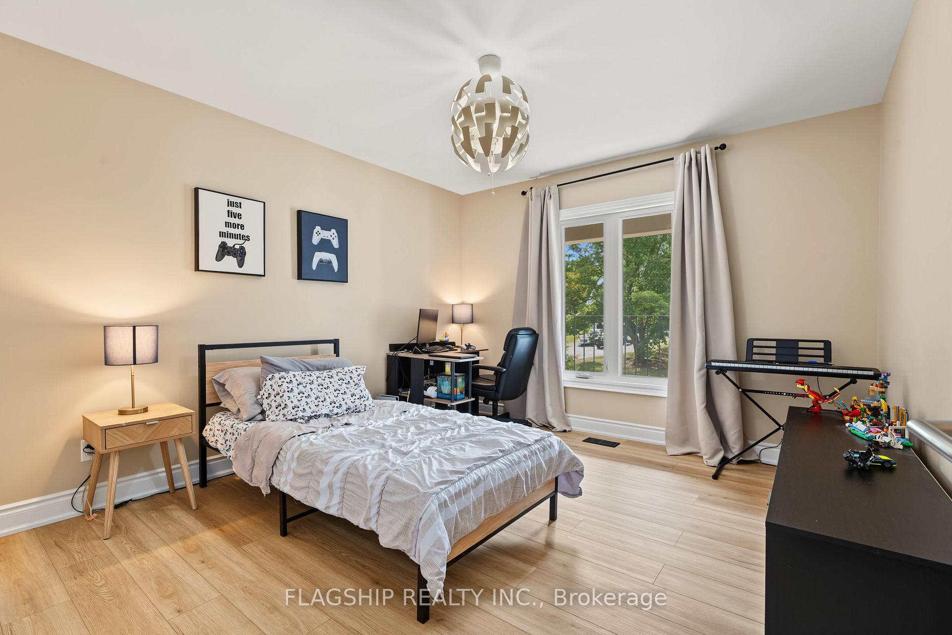 Photo 33 of 23 Rosslinn Road, Cambridge, Blair Road — HOMEH