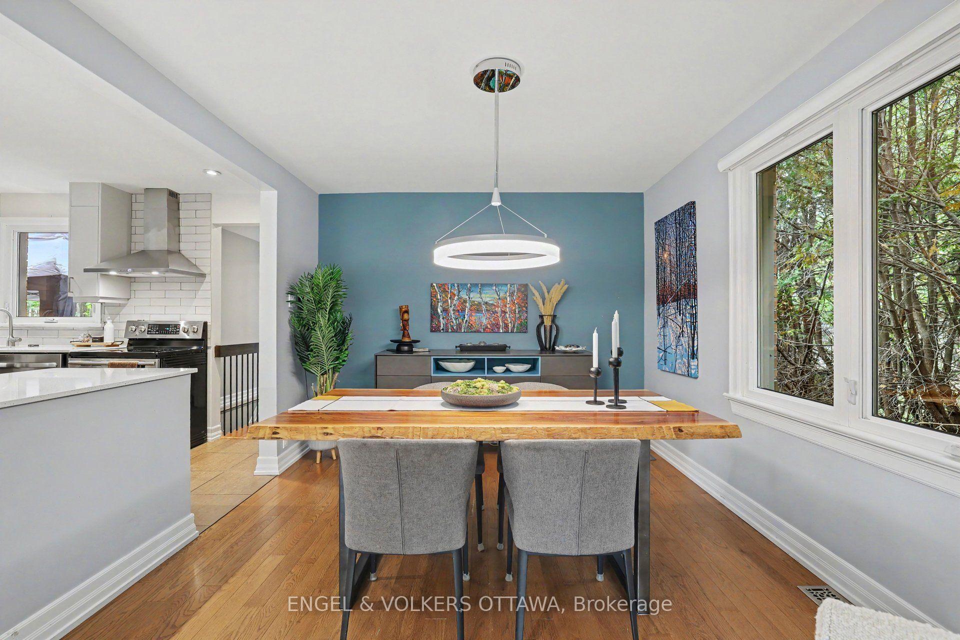 Photo 11 of 464 Thessaly Circle, Ottawa, Alta Vista/Faircrest Heights — HOMEH