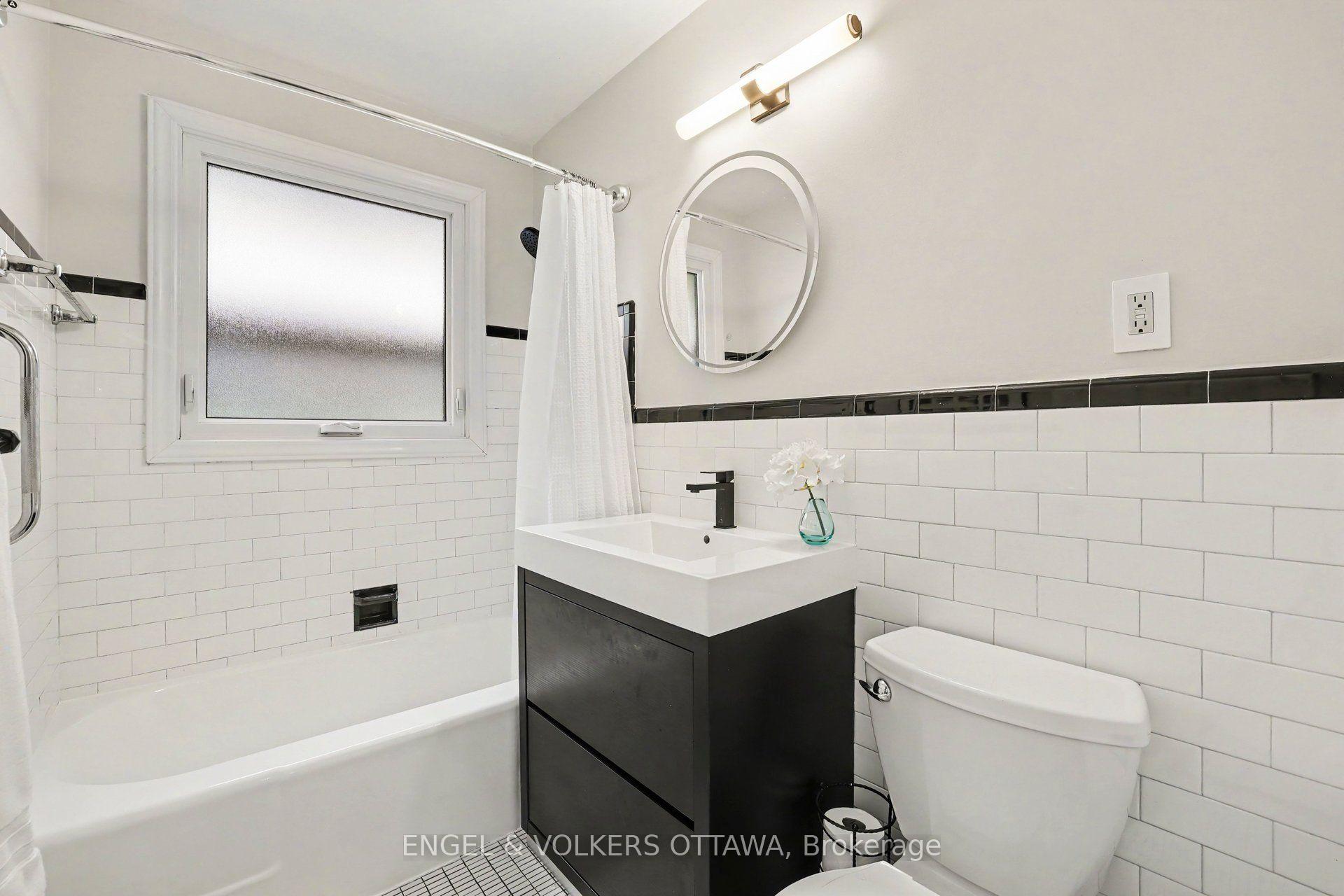 Photo 24 of 464 Thessaly Circle, Ottawa, Alta Vista/Faircrest Heights — HOMEH