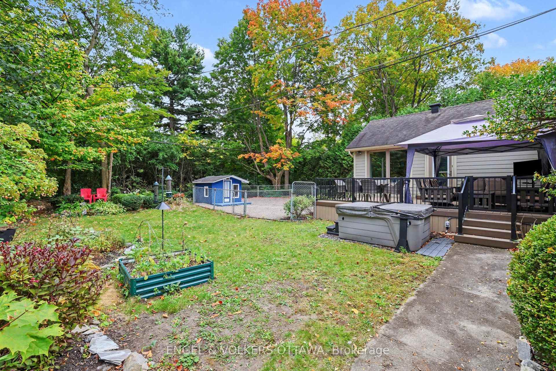 Photo 35 of 464 Thessaly Circle, Ottawa, Alta Vista/Faircrest Heights — HOMEH