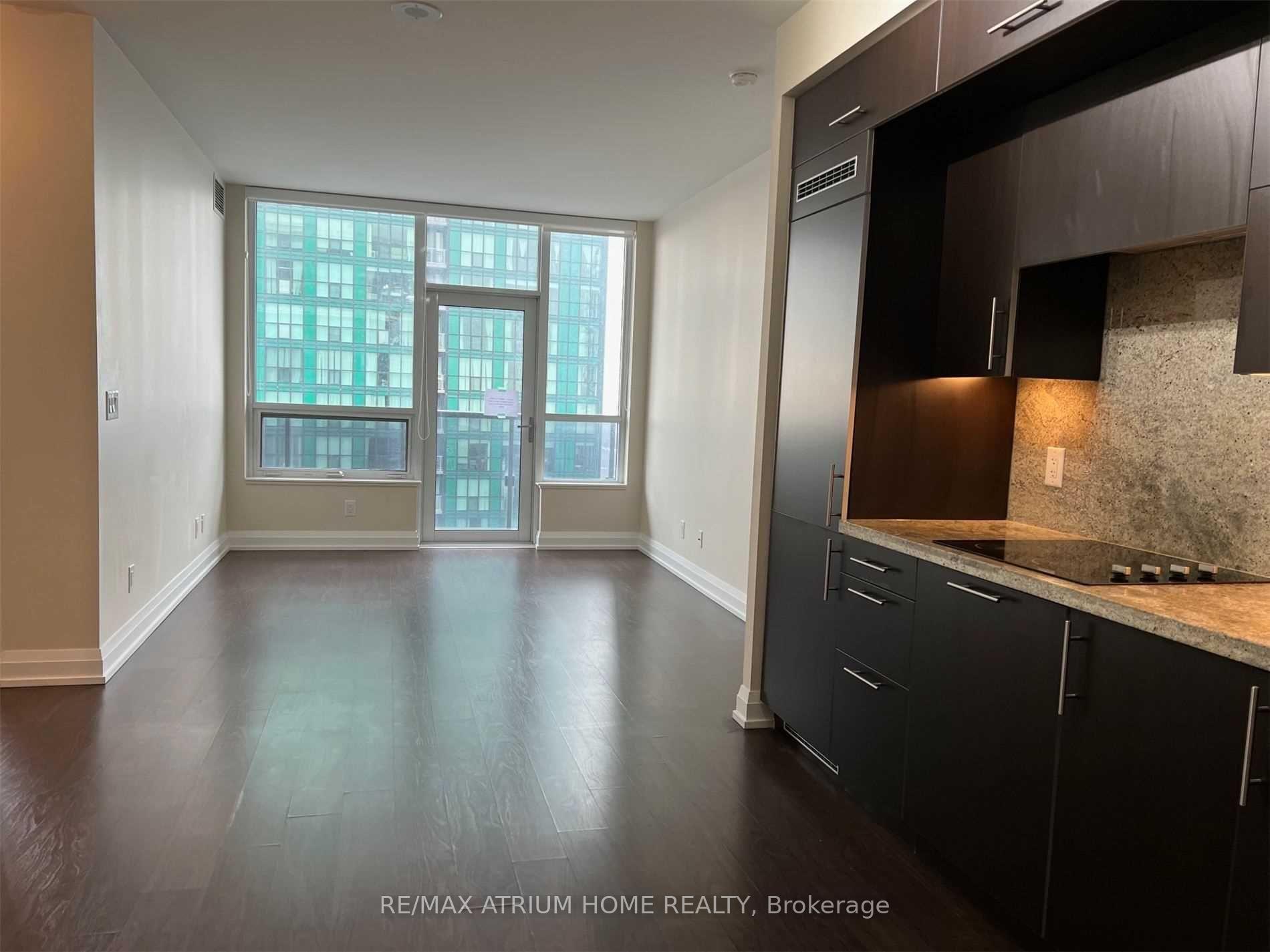 Photo 4 of Unit 3211, 2 Anndale Drive, North York, Willowdale East — HOMEH