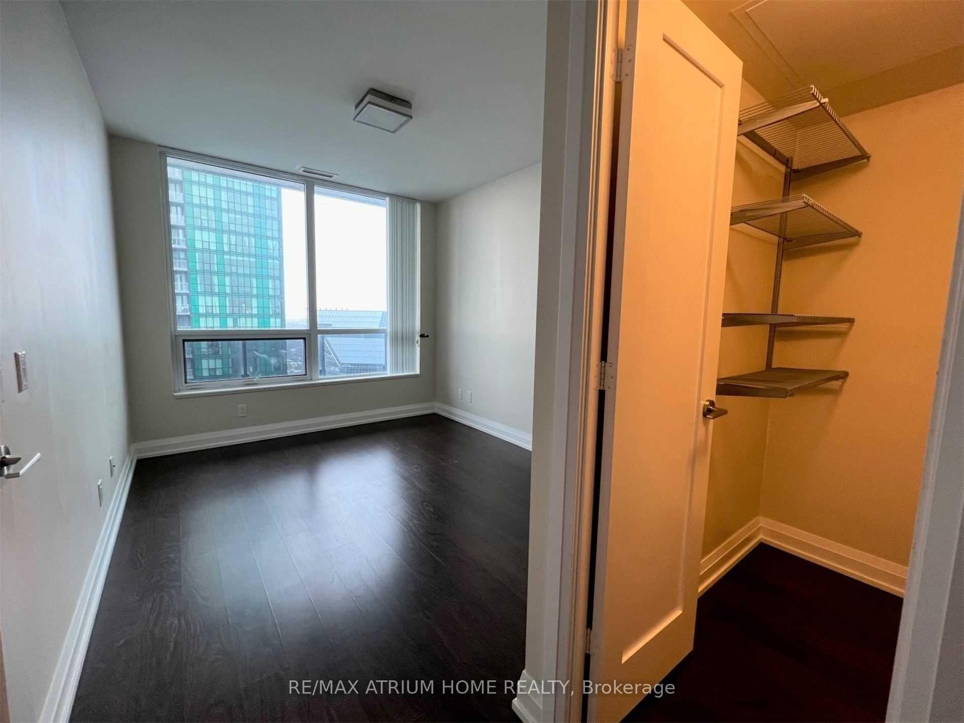 Photo 10 of Unit 3211, 2 Anndale Drive, North York, Willowdale East — HOMEH