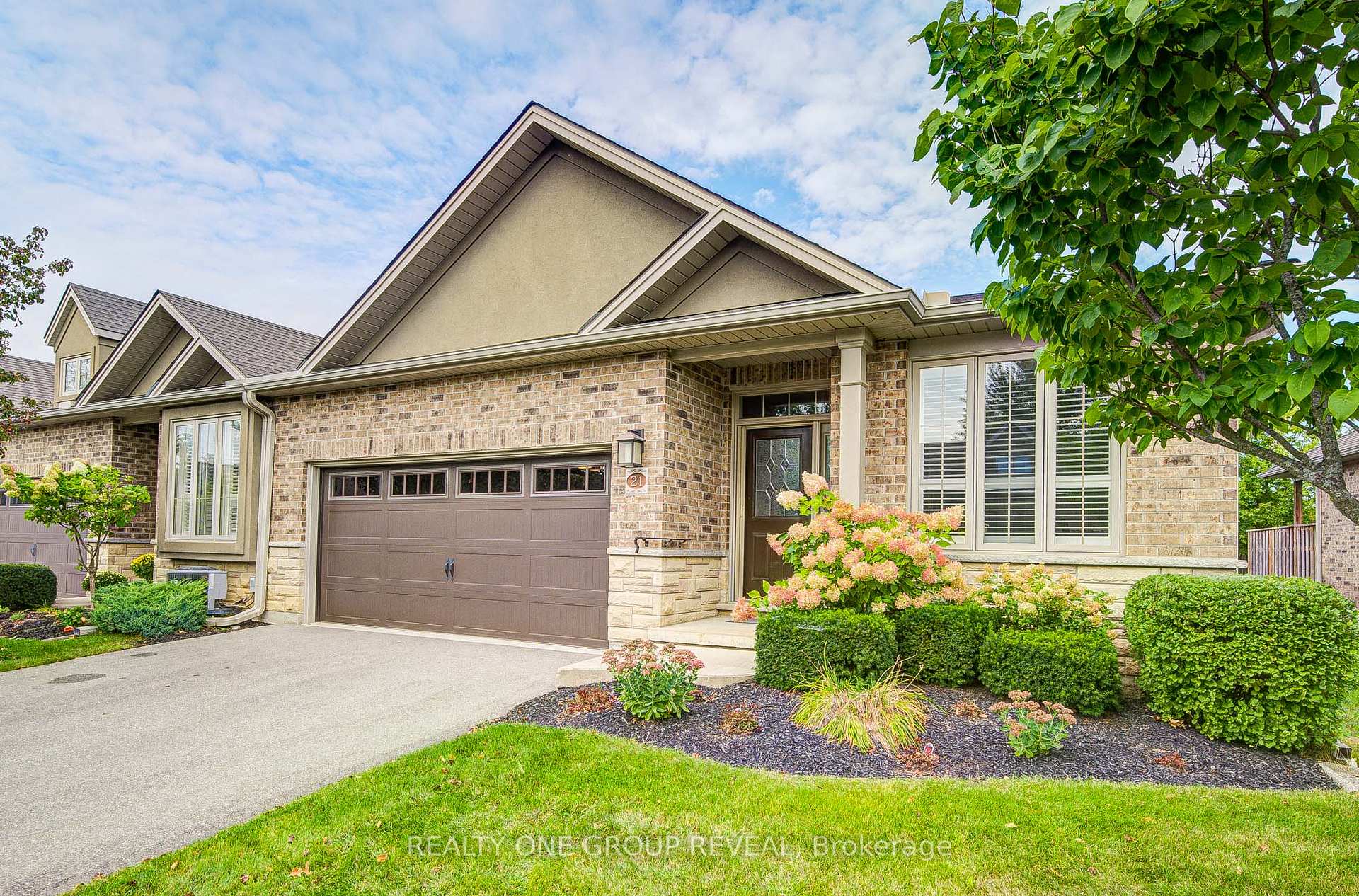 Photo 2 of Unit 21, 30 Cedar Street, Brant, Paris — HOMEH