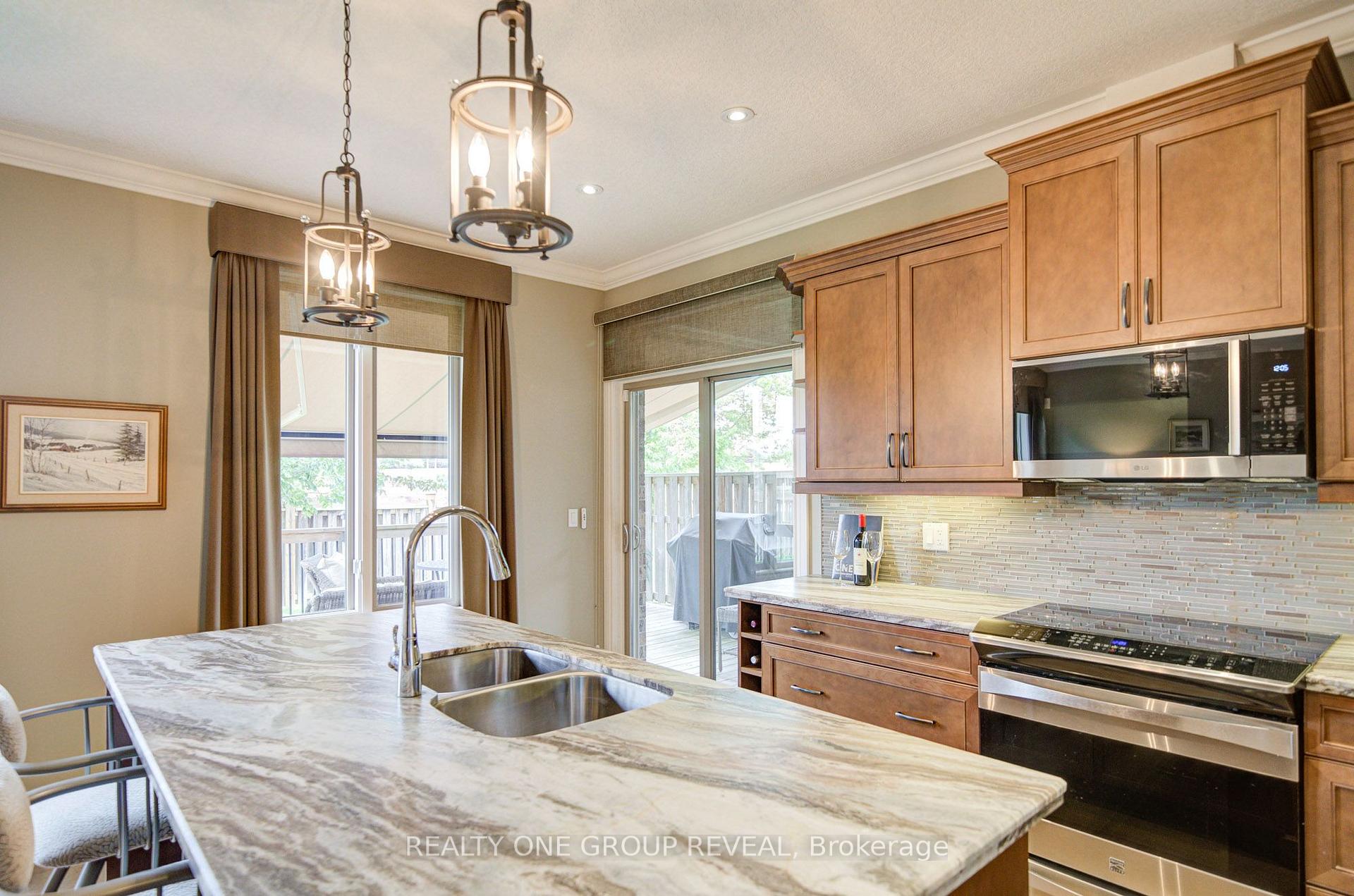Photo 10 of Unit 21, 30 Cedar Street, Brant, Paris — HOMEH
