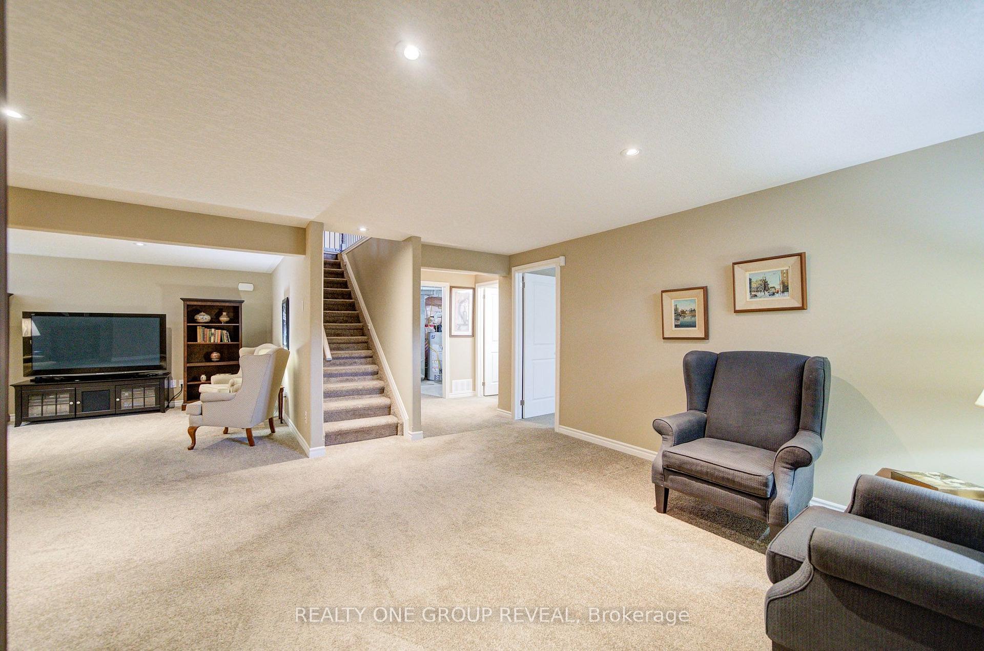 Photo 30 of Unit 21, 30 Cedar Street, Brant, Paris — HOMEH
