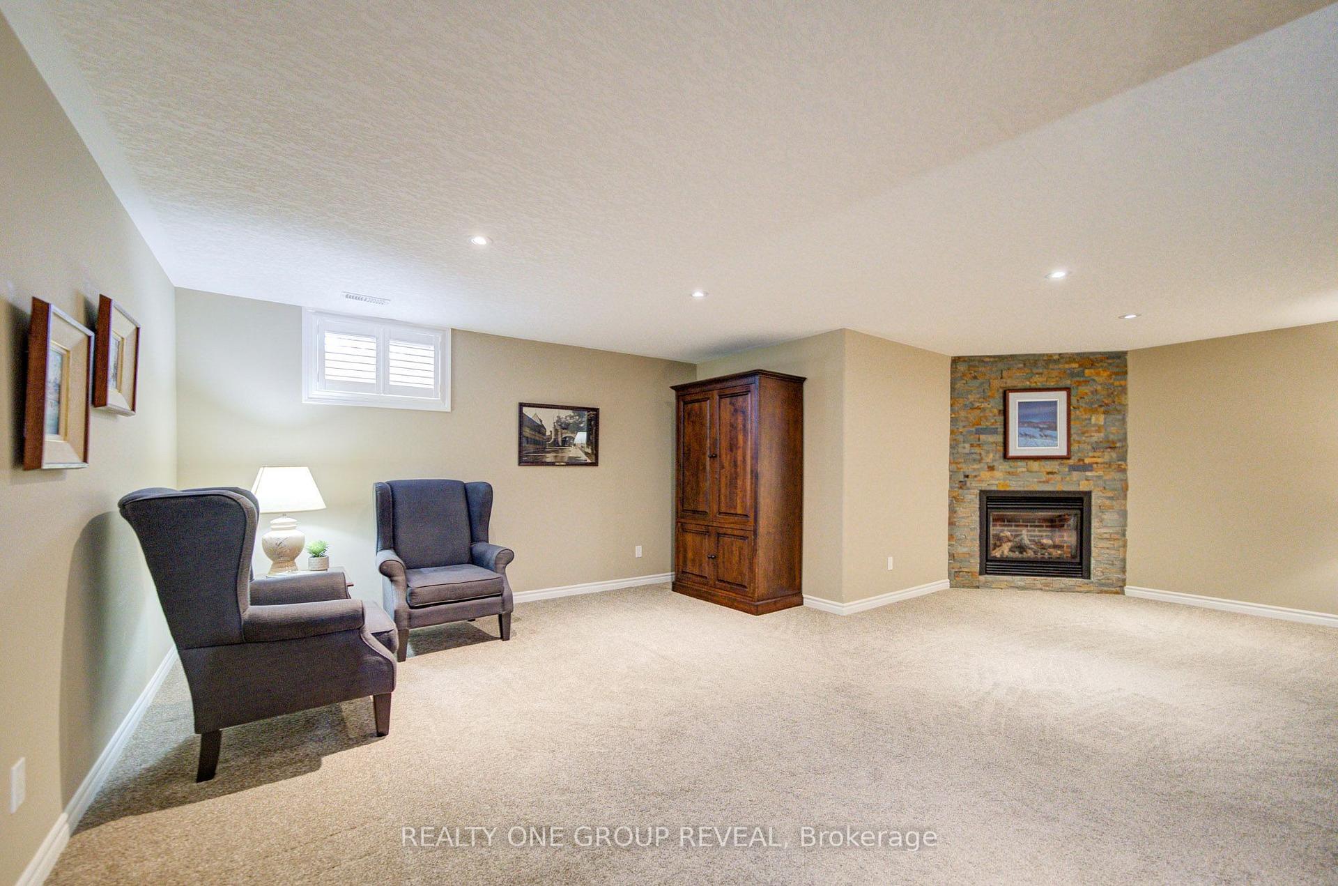 Photo 32 of Unit 21, 30 Cedar Street, Brant, Paris — HOMEH