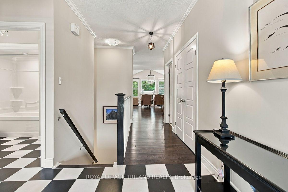 Photo 7 of 43 Hickory Lane, St. Thomas — HOMEH
