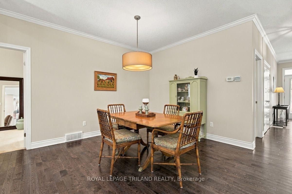 Photo 13 of 43 Hickory Lane, St. Thomas — HOMEH