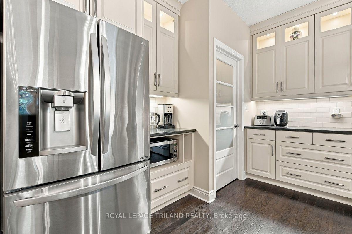 Photo 17 of 43 Hickory Lane, St. Thomas — HOMEH