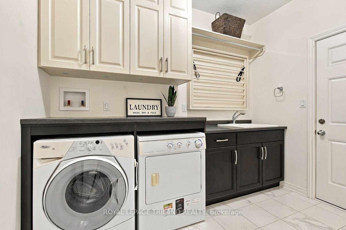 Photo 32 of 43 Hickory Lane, St. Thomas — HOMEH