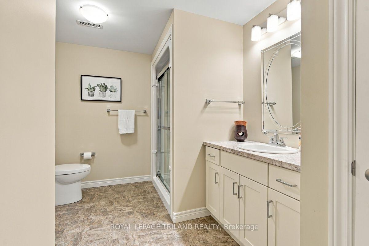 Photo 39 of 43 Hickory Lane, St. Thomas — HOMEH