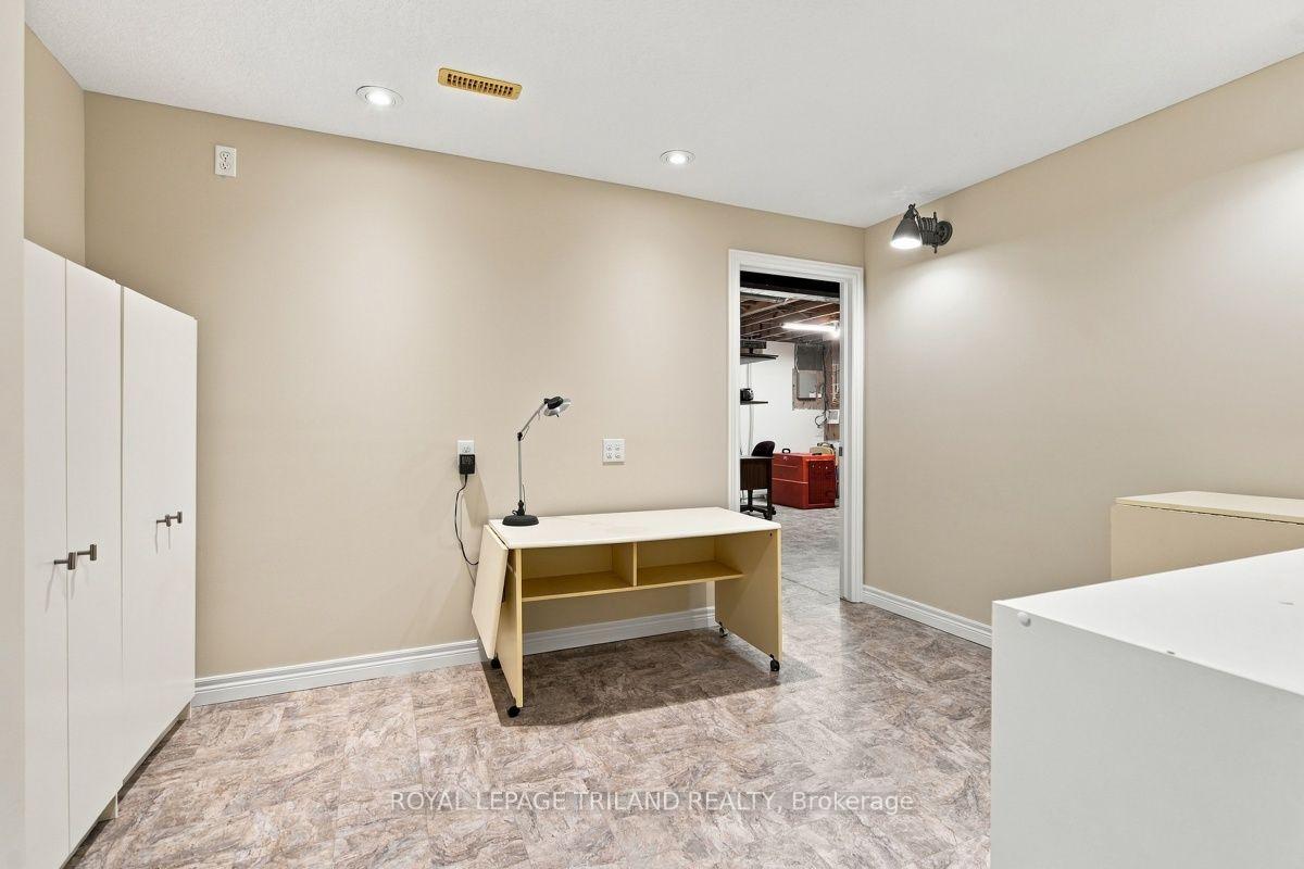 Photo 40 of 43 Hickory Lane, St. Thomas — HOMEH