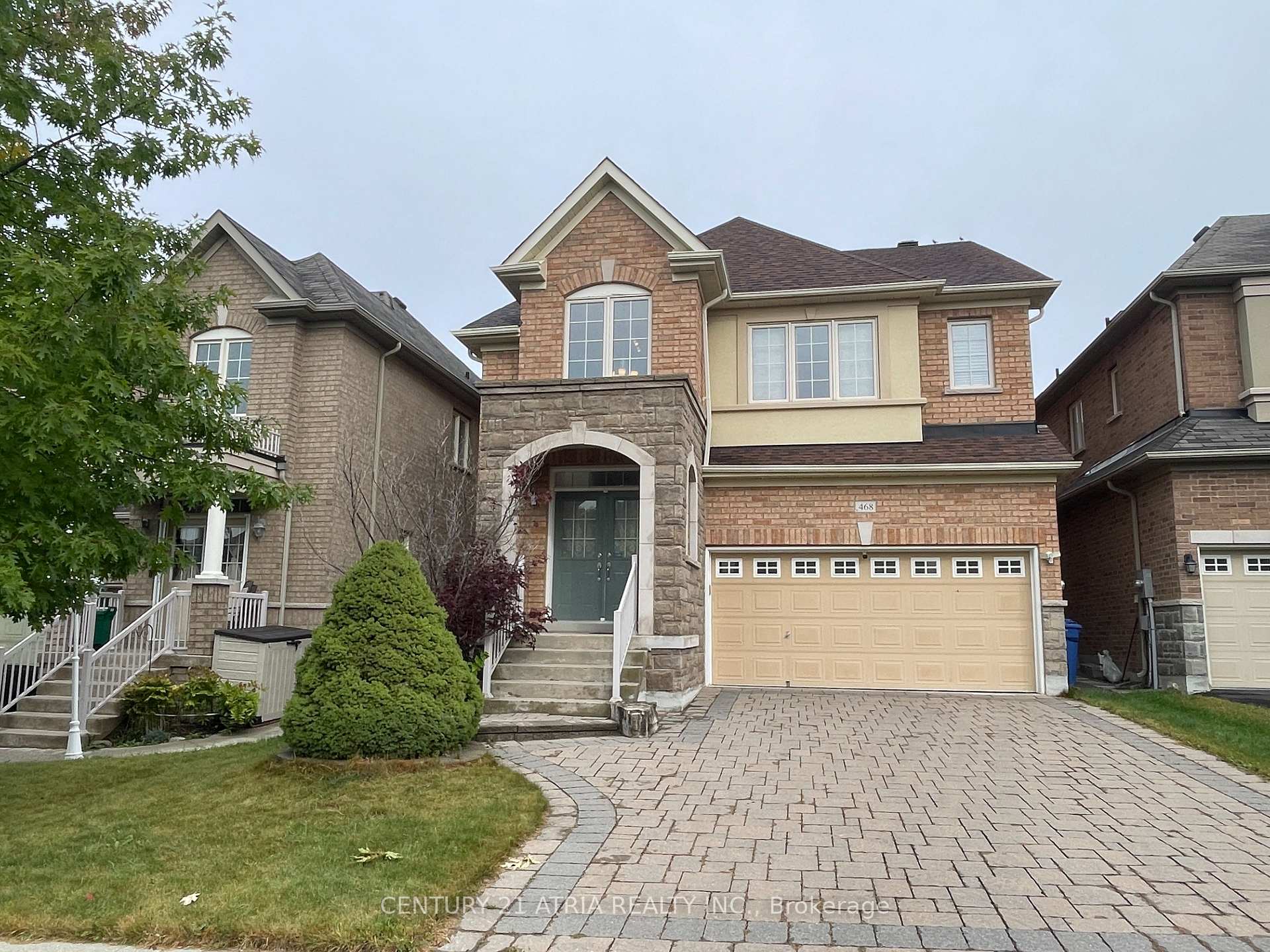 Photo 2 of 468 Kwapis Boulevard, Newmarket, Woodland Hill — HOMEH