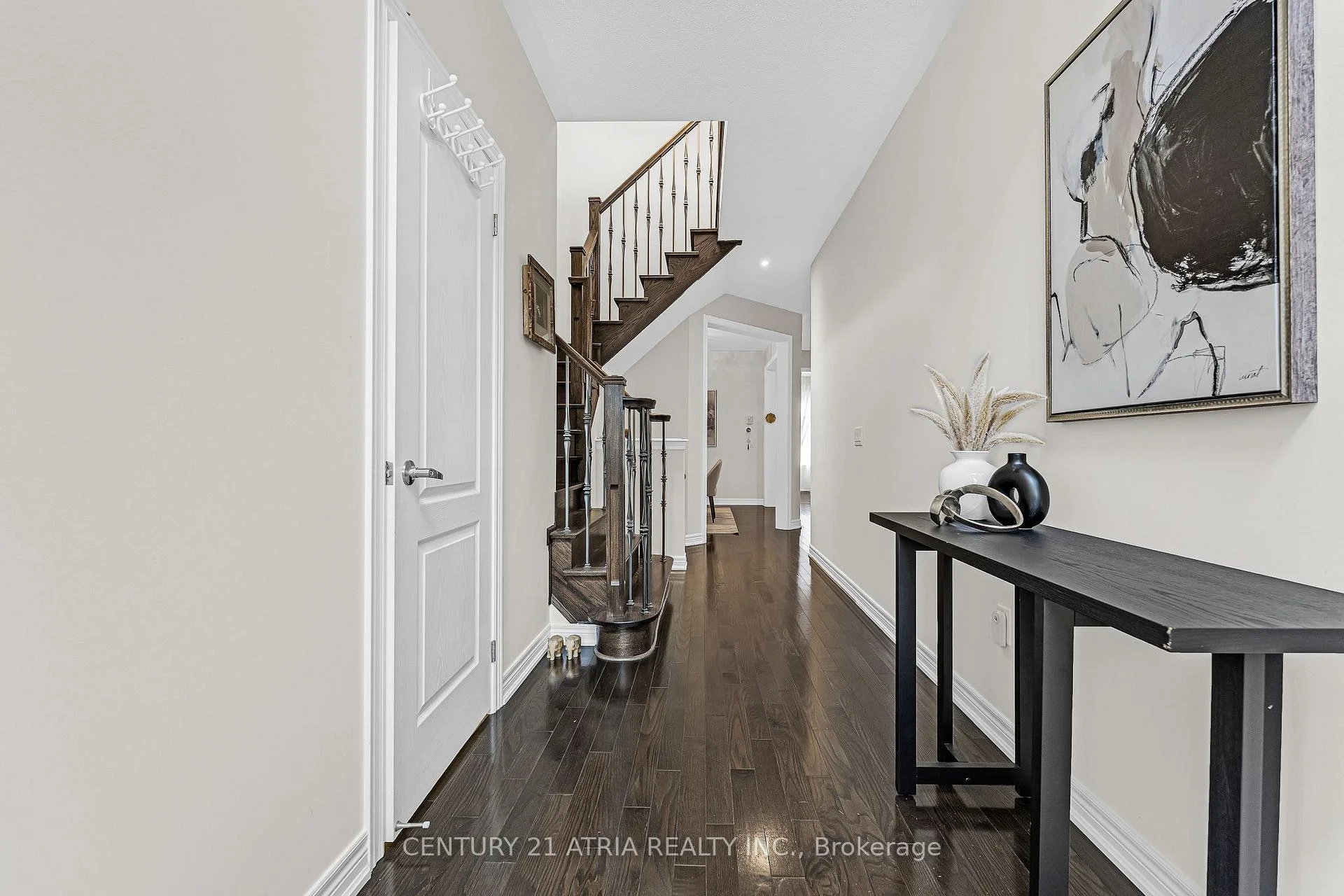 Photo 4 of 468 Kwapis Boulevard, Newmarket, Woodland Hill — HOMEH