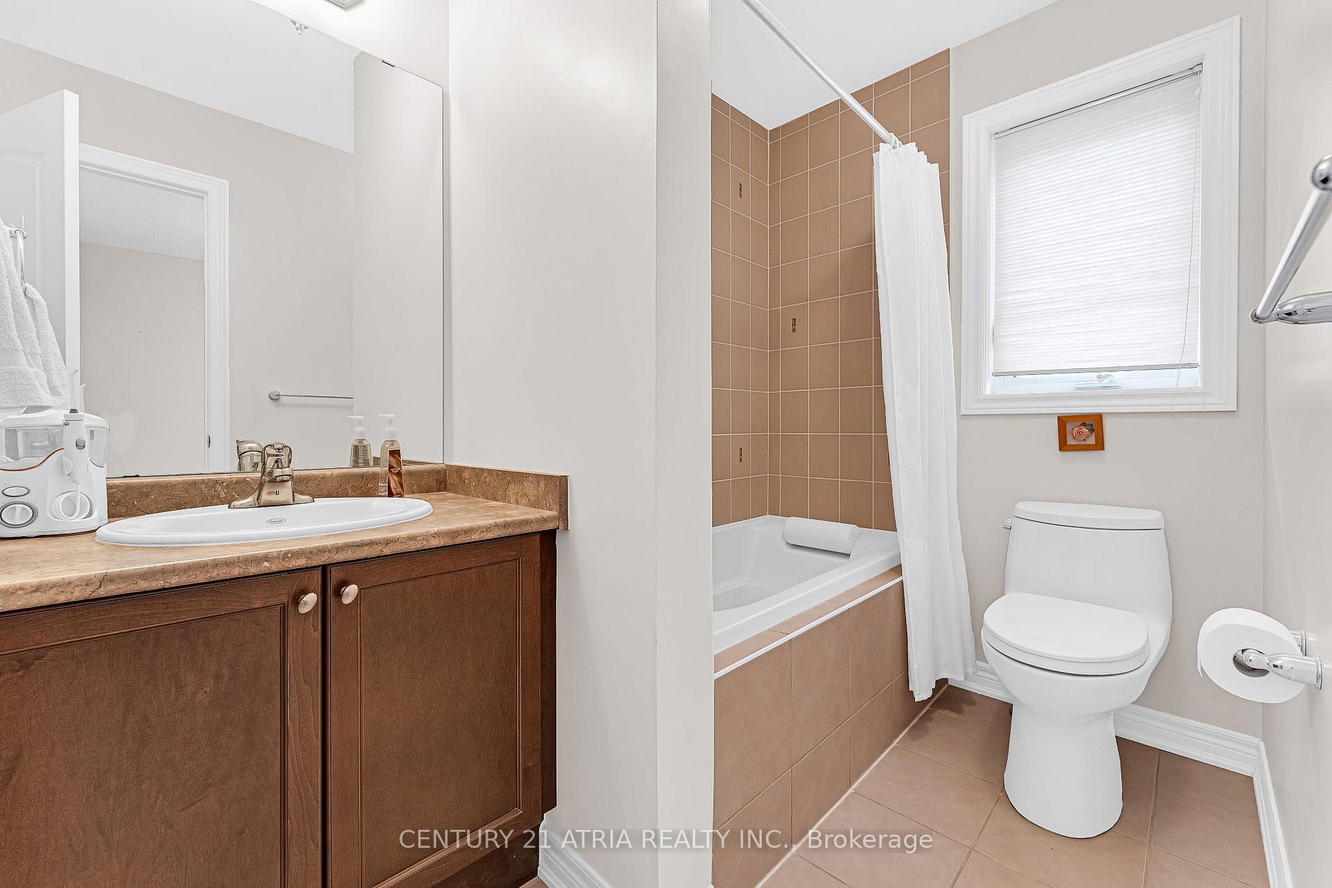Photo 20 of 468 Kwapis Boulevard, Newmarket, Woodland Hill — HOMEH