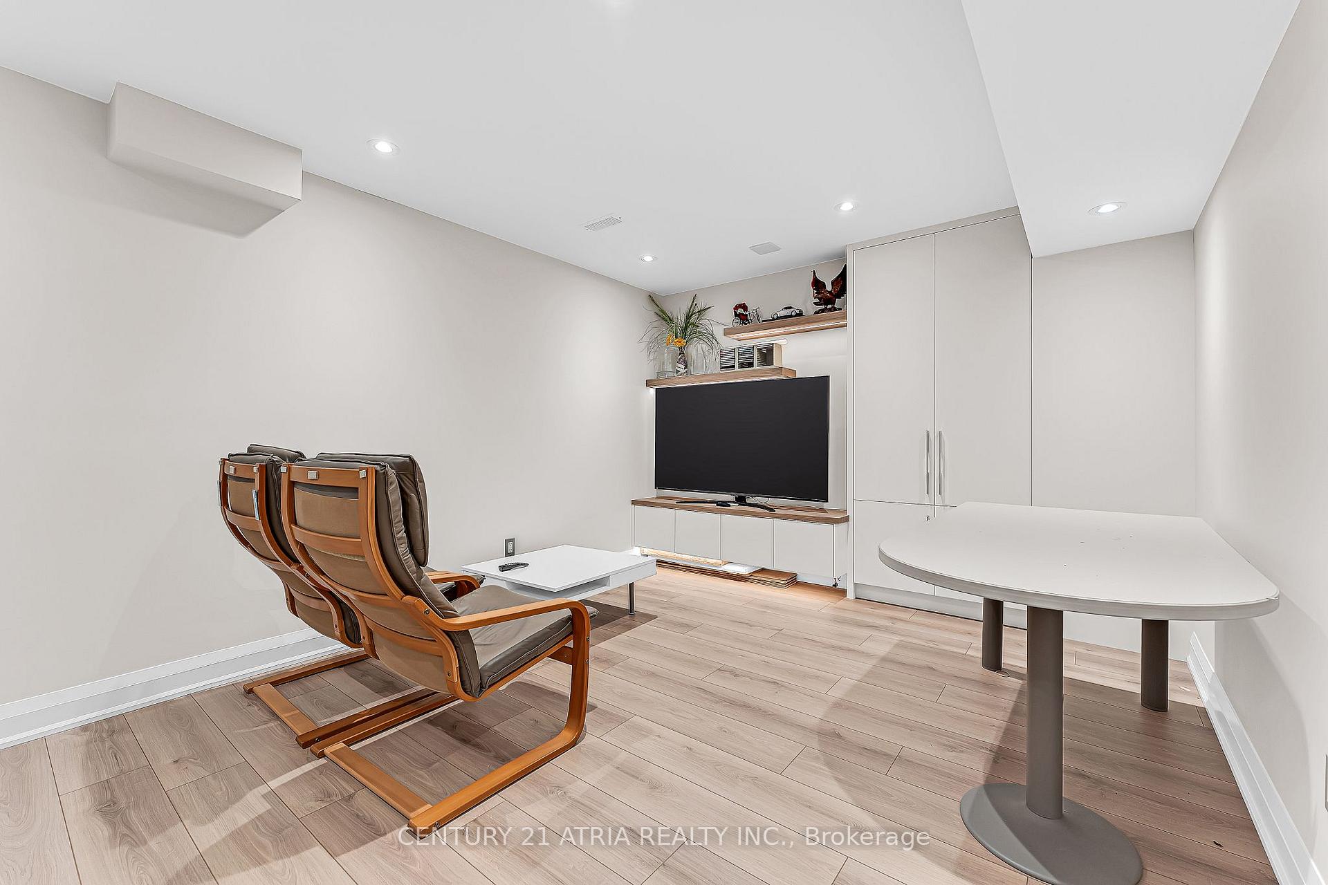 Photo 26 of 468 Kwapis Boulevard, Newmarket, Woodland Hill — HOMEH