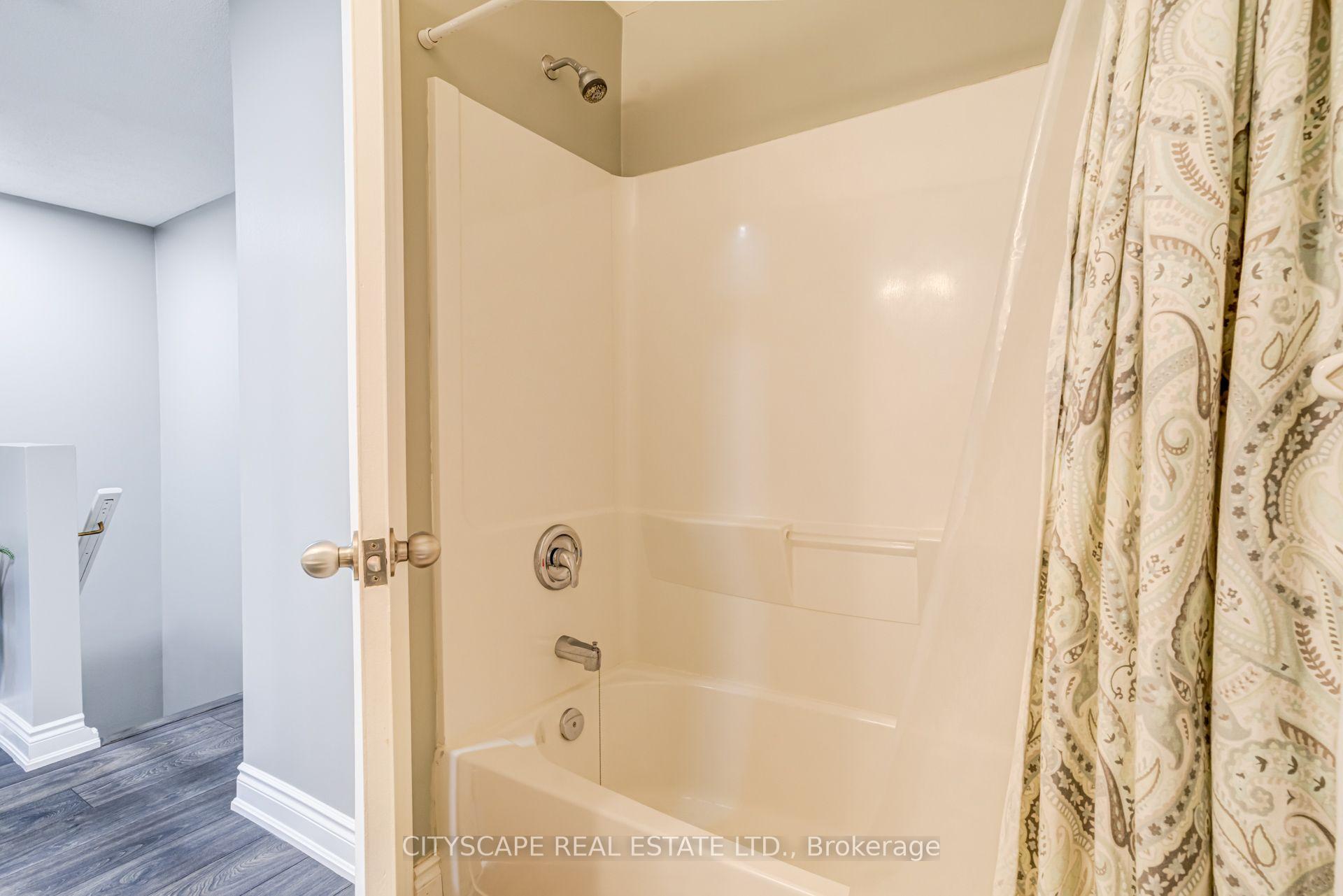 Photo 26 of Unit 69, 45 Wylie Circle, Halton Hills, Georgetown — HOMEH