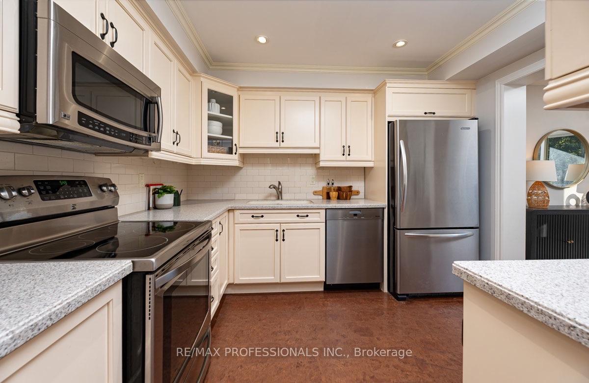Photo 11 of Unit 176, 1951 Rathburn Road E, Mississauga, Rathwood — HOMEH