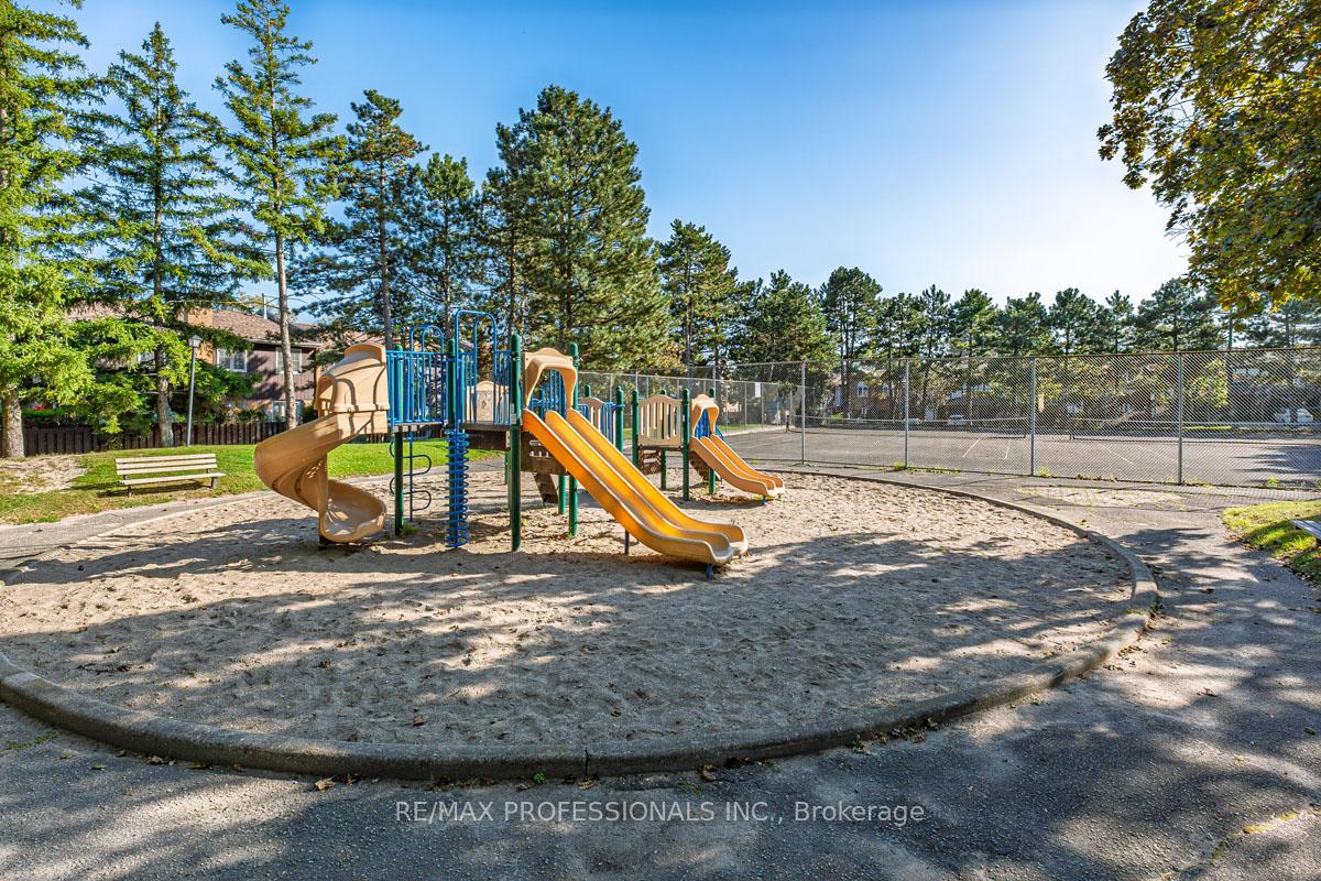 Photo 32 of Unit 176, 1951 Rathburn Road E, Mississauga, Rathwood — HOMEH
