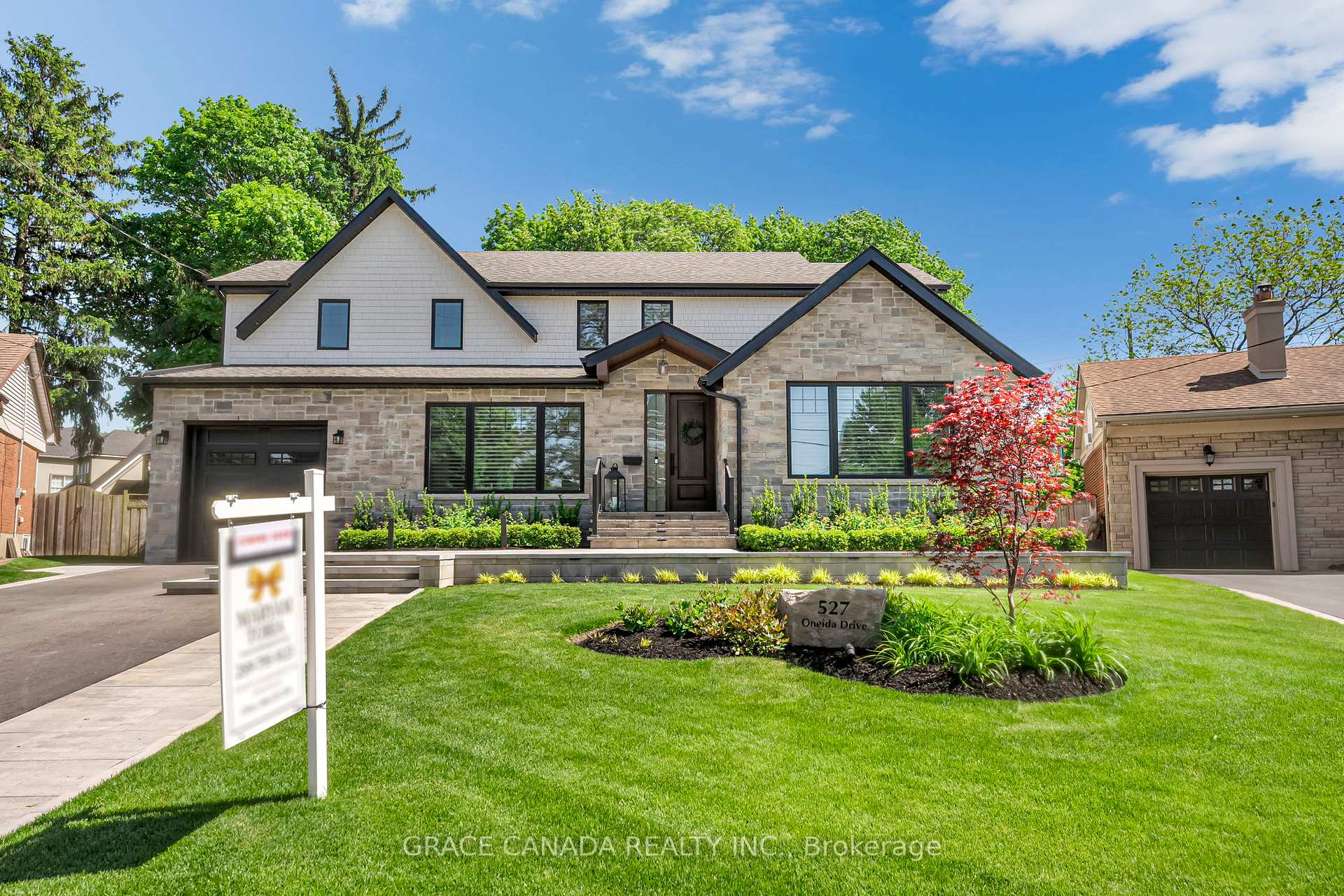 Photo of 527 Oneida Drive