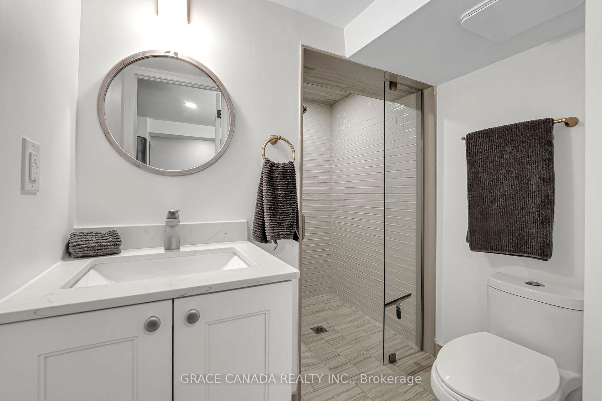 Photo 27 of 527 Oneida Drive, Burlington, LaSalle — HOMEH