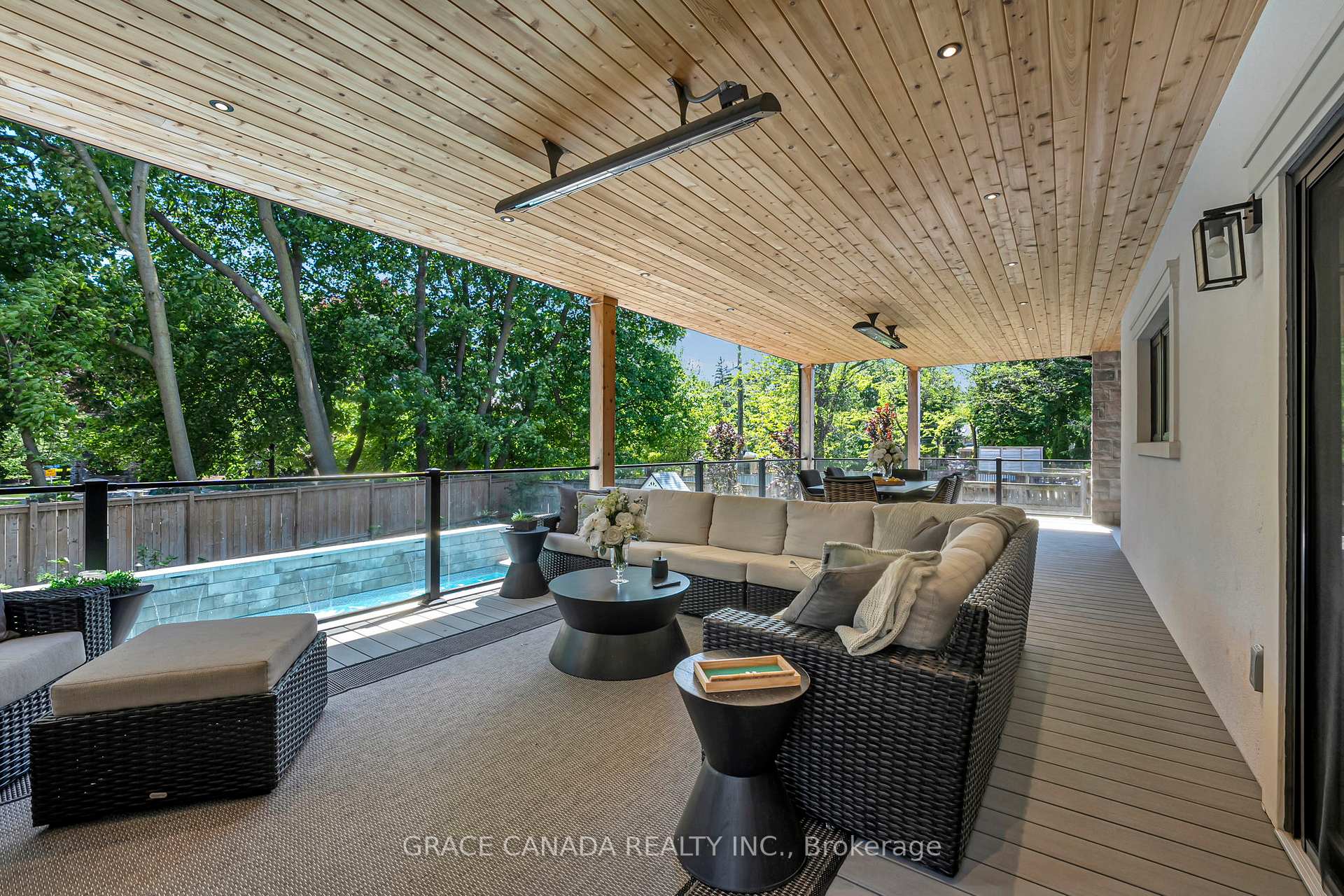 Photo 31 of 527 Oneida Drive, Burlington, LaSalle — HOMEH