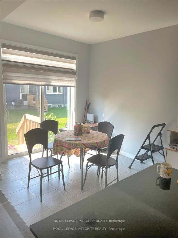 Photo 4 of 2477 Watercolours Way, Ottawa, Barrhaven - Half Moon Bay — HOMEH