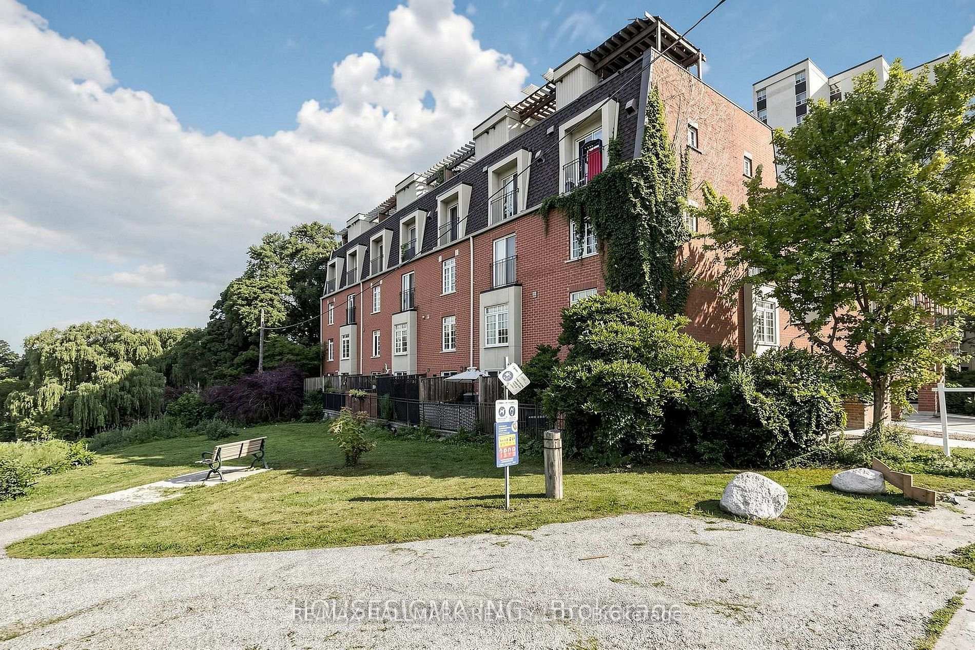 Photo 1 of Unit 106, 870 Jane Street, Toronto, Rockcliffe-Smythe — HOMEH