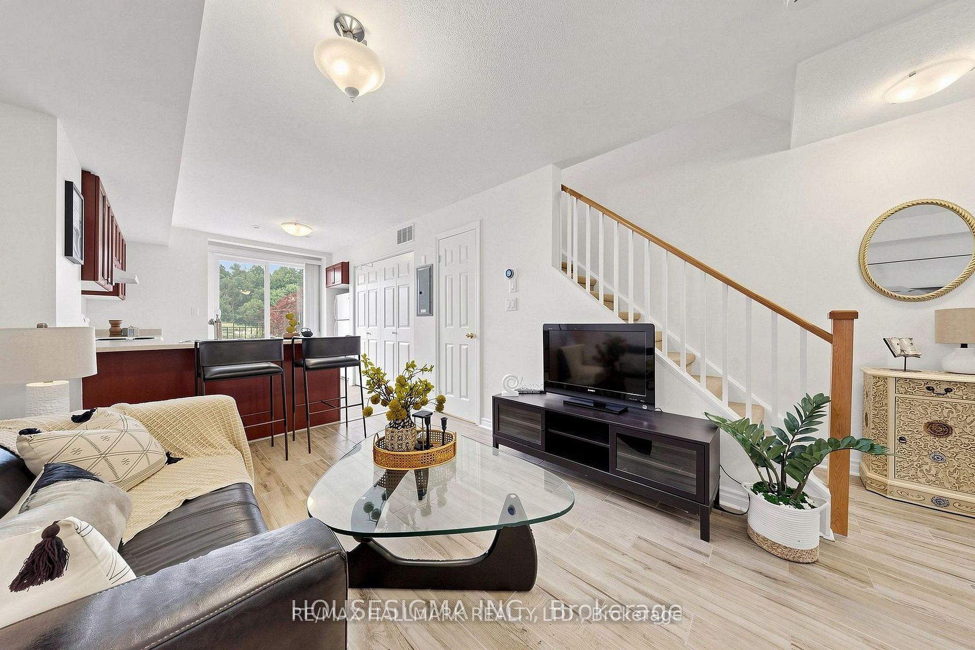 Photo 4 of Unit 106, 870 Jane Street, Toronto, Rockcliffe-Smythe — HOMEH