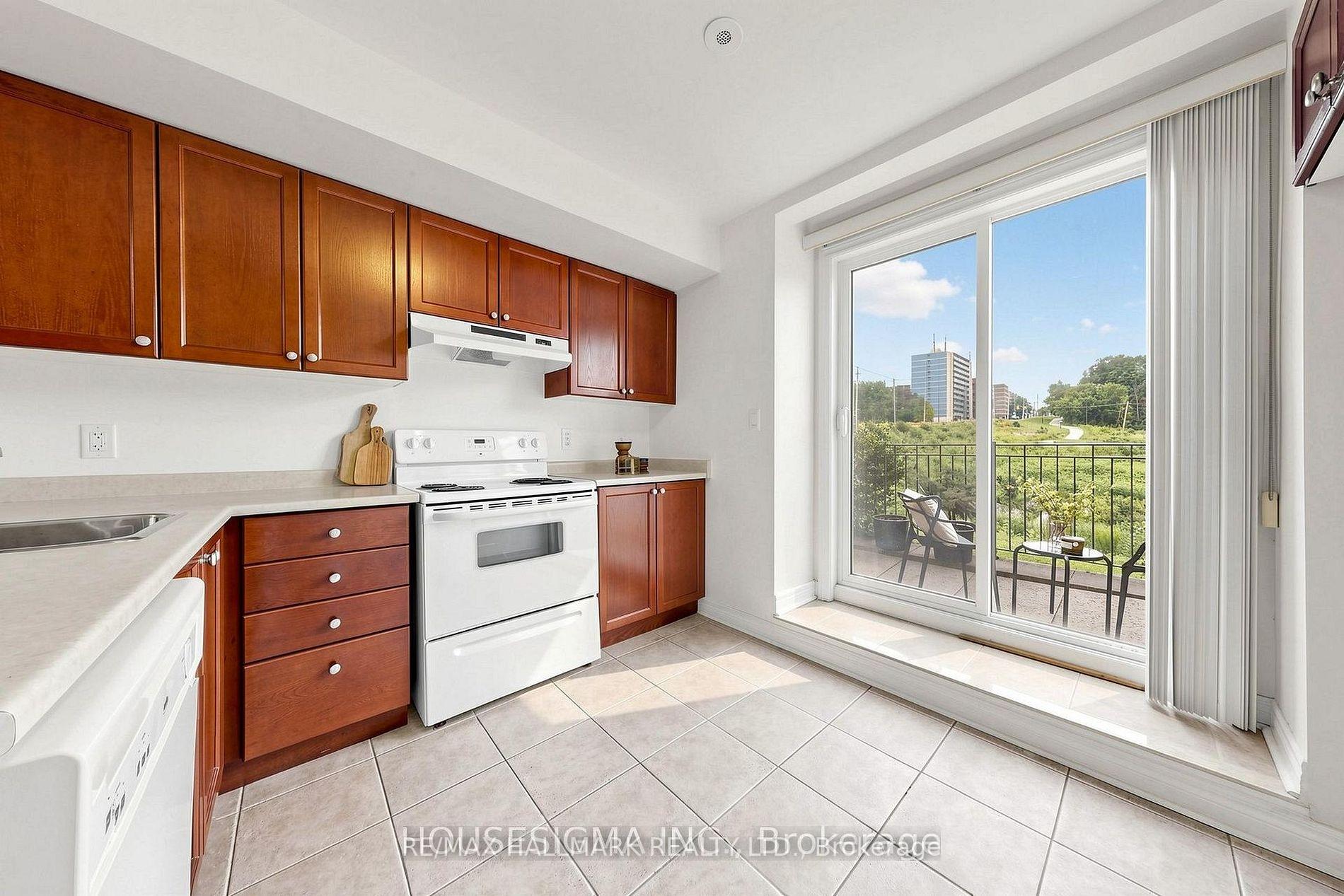Photo 9 of Unit 106, 870 Jane Street, Toronto, Rockcliffe-Smythe — HOMEH
