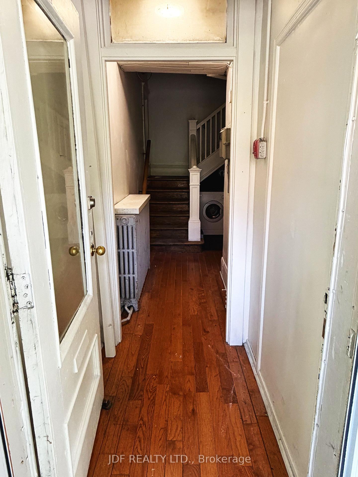 Photo 2 of Unit Main Floor, 383 Lansdowne Avenue, Toronto, Dufferin Grove — HOMEH