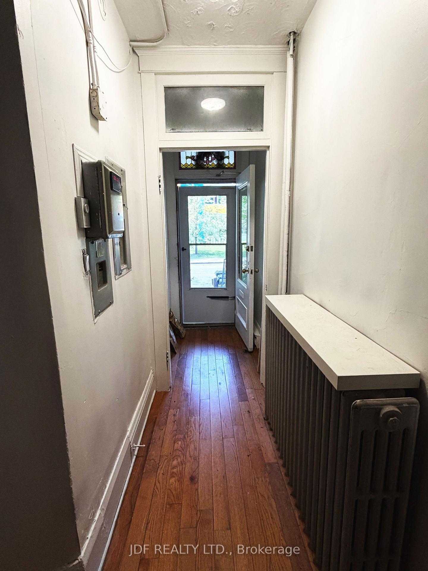 Photo 3 of Unit Main Floor, 383 Lansdowne Avenue, Toronto, Dufferin Grove — HOMEH