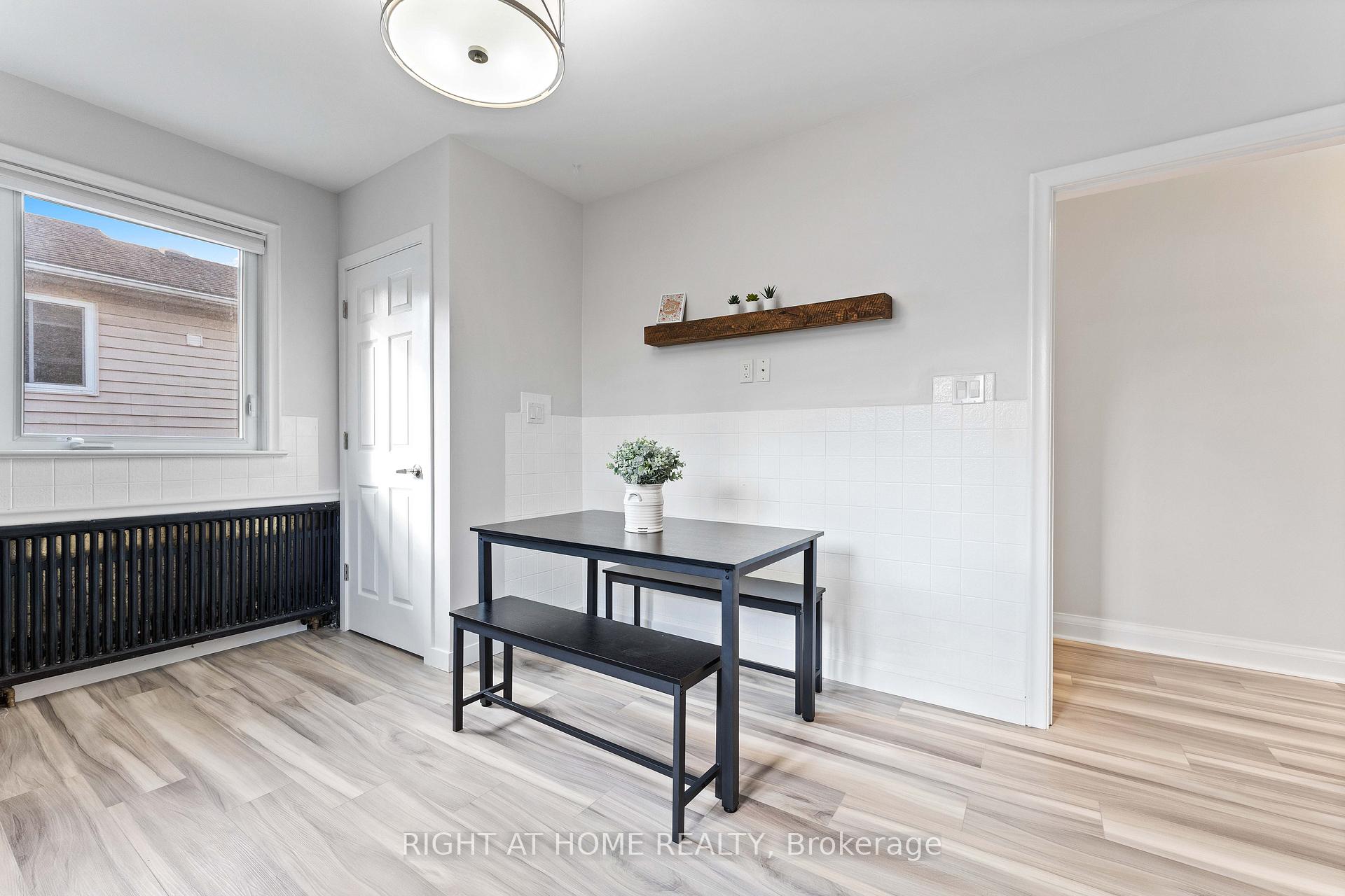 Photo 24 of 47 Marshall Avenue, Welland, Broadway — HOMEH
