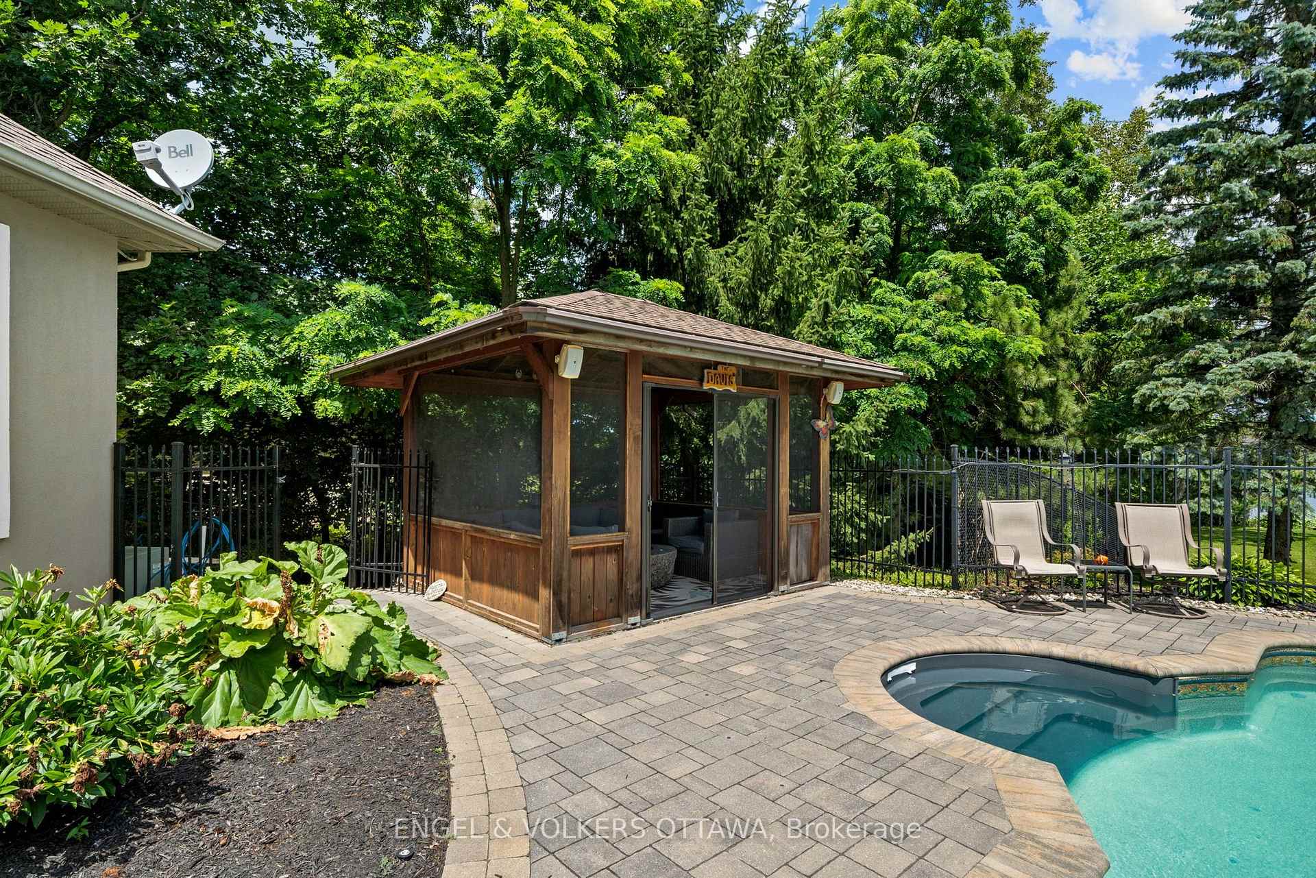 Photo 39 of 5833A Rideau Valley Drive N, Ottawa, Manotick South to Roger Stevens — HOMEH