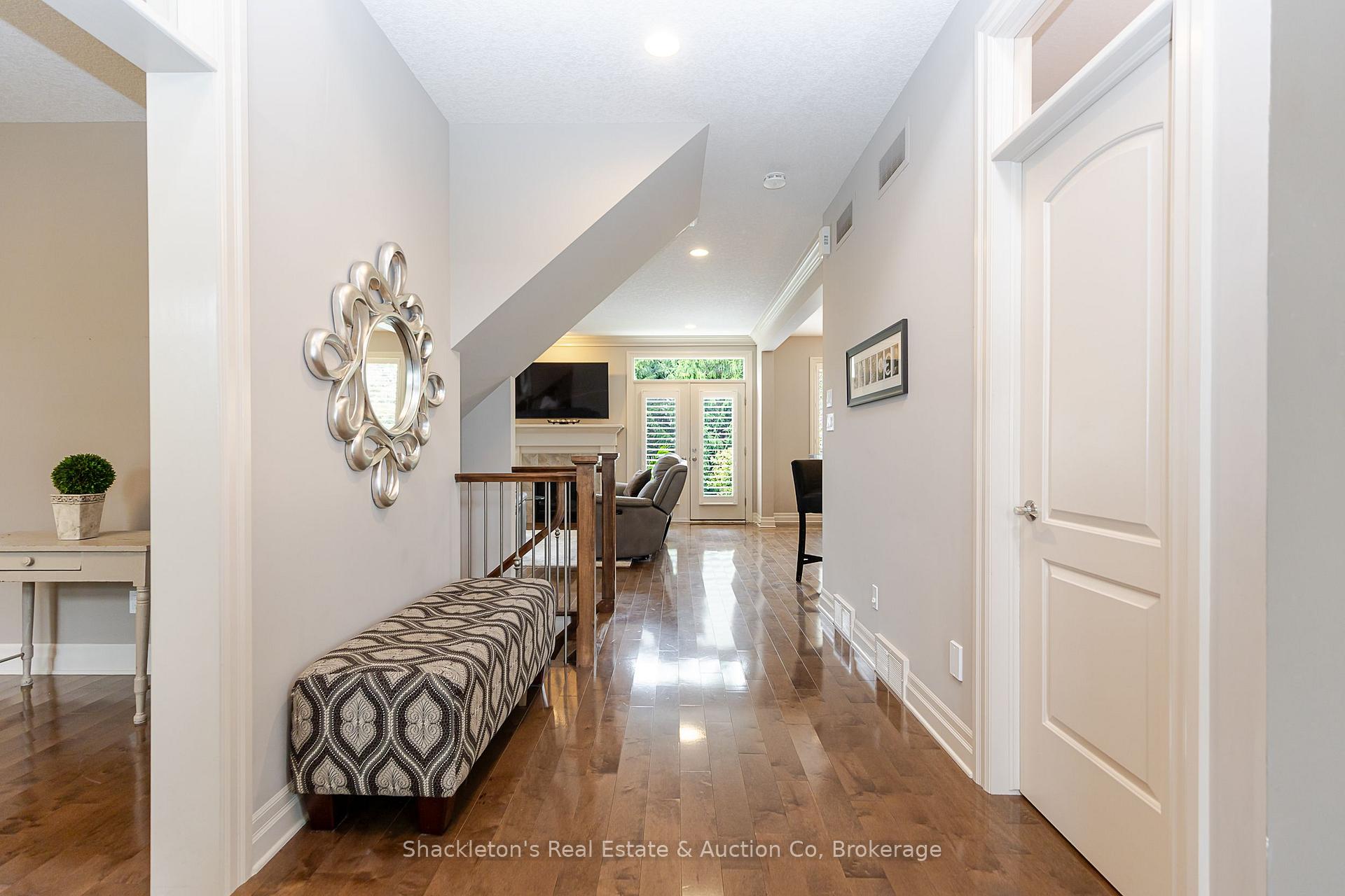 Photo 9 of 766 Eagletrace Drive, London, North S — HOMEH