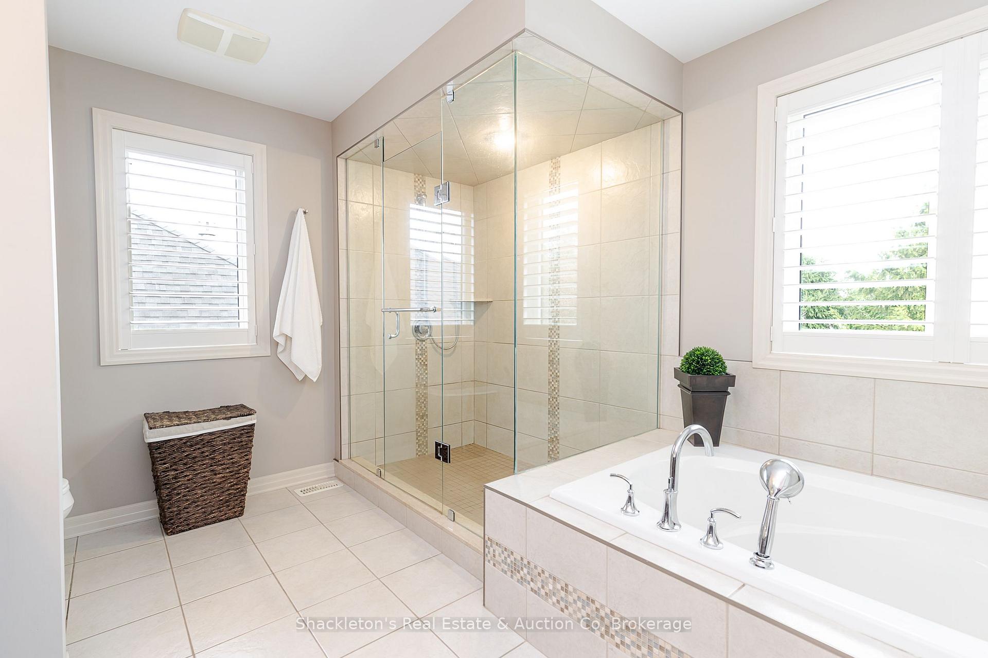Photo 30 of 766 Eagletrace Drive, London, North S — HOMEH