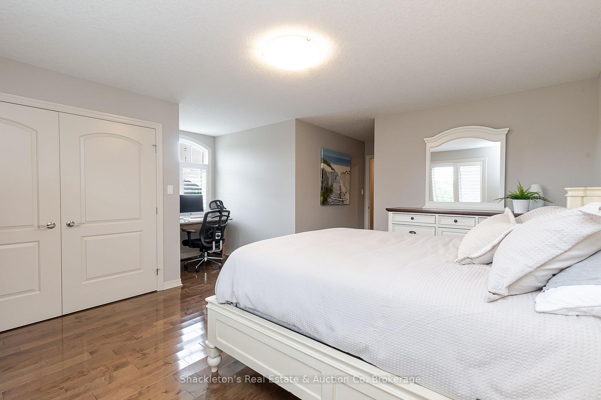 Photo 34 of 766 Eagletrace Drive, London, North S — HOMEH