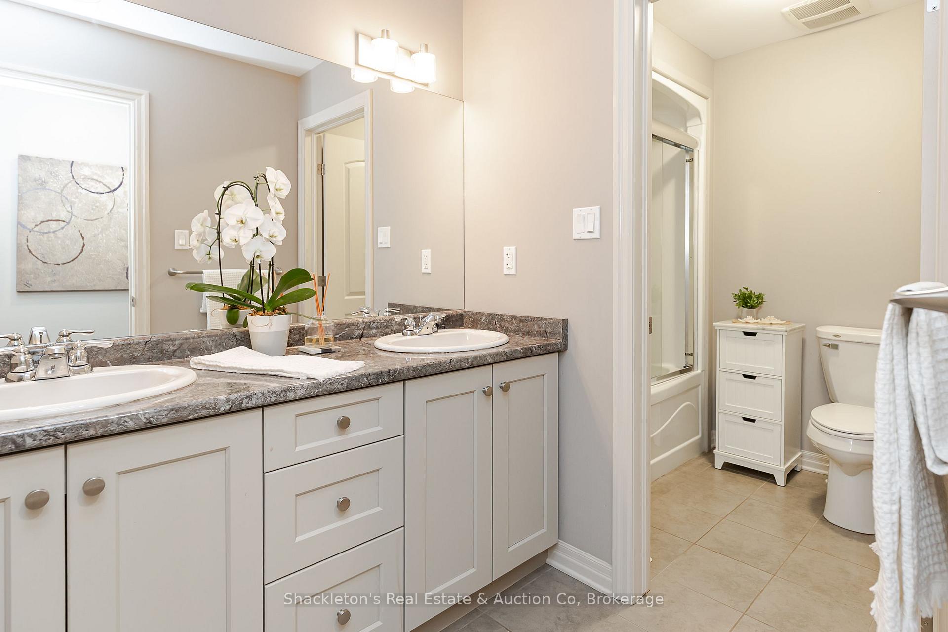 Photo 36 of 766 Eagletrace Drive, London, North S — HOMEH